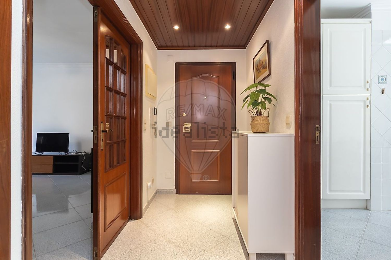 出租公寓 t2在Rua Hugo Casaes - 过道