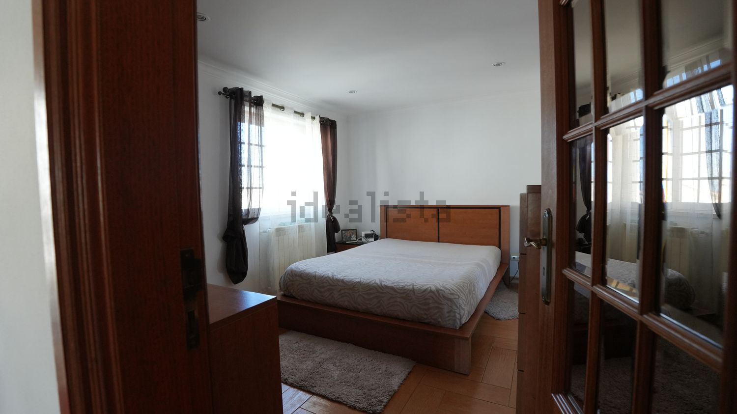 小楼房或独栋别墅出售在Estrada da Tomadia s/n - 卧室