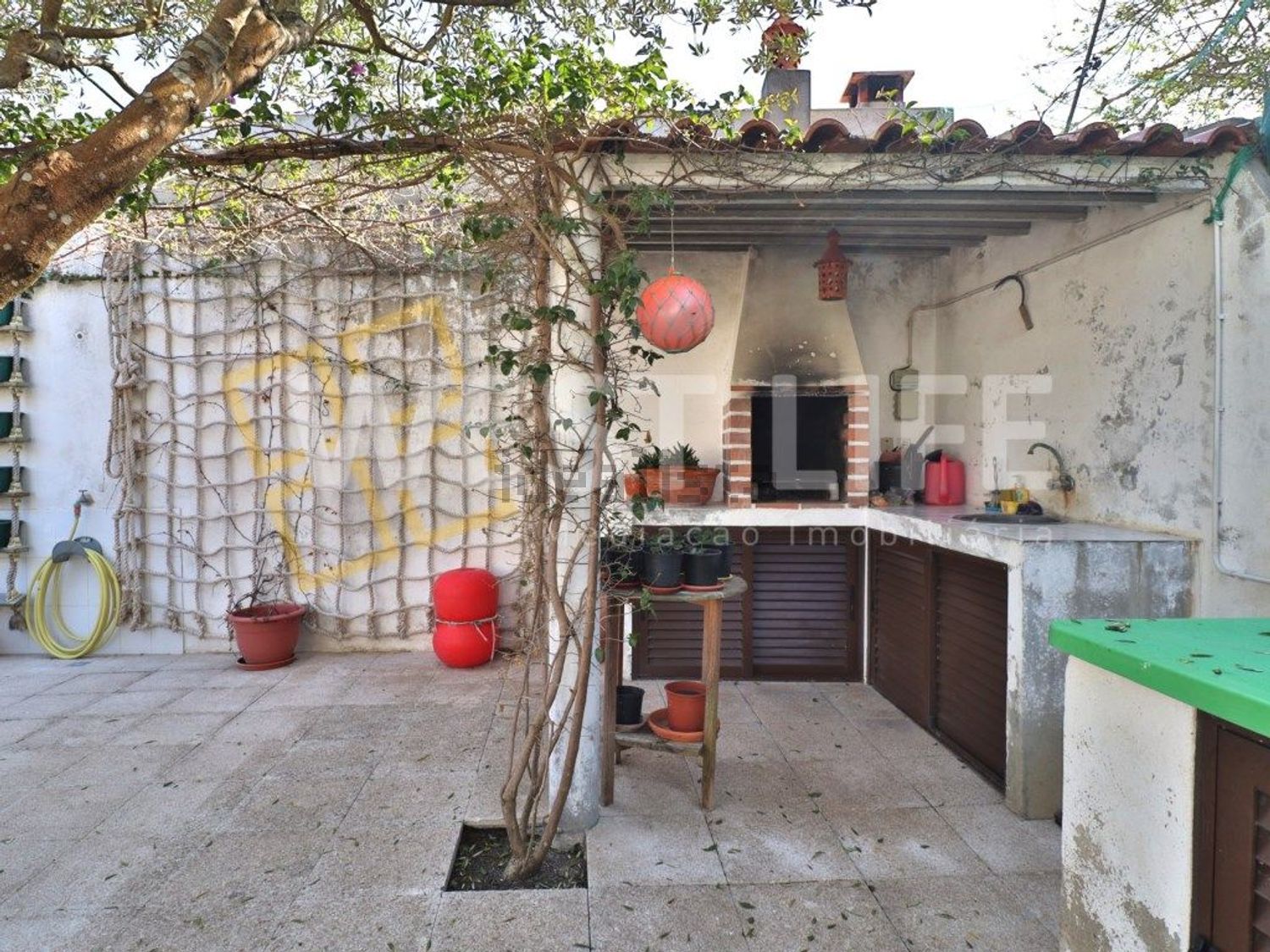 小楼房或独栋别墅出售在Centro - 照片