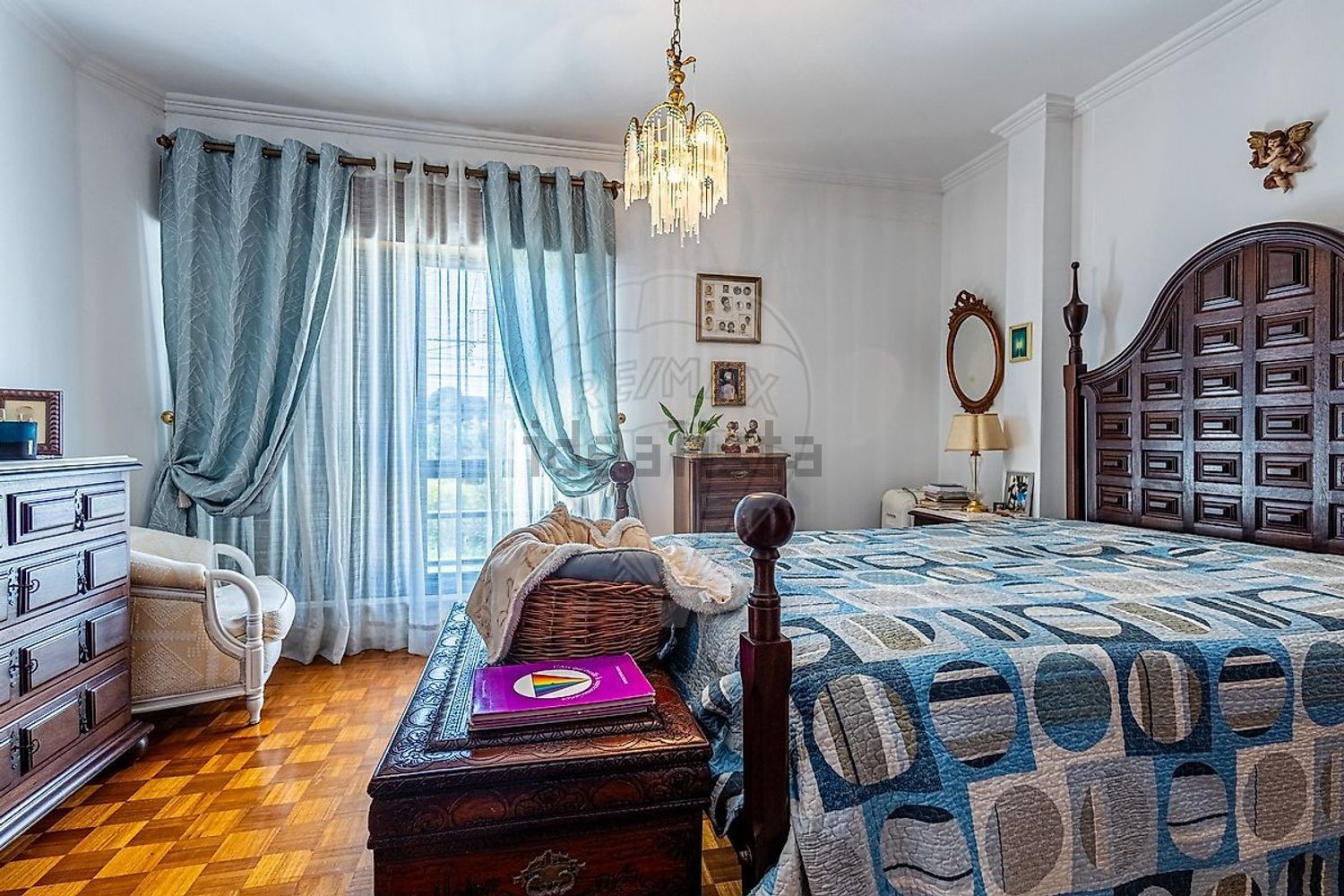 小楼房或独栋别墅出售在Estrada Sem Nome, 27 e 29 - 卧室