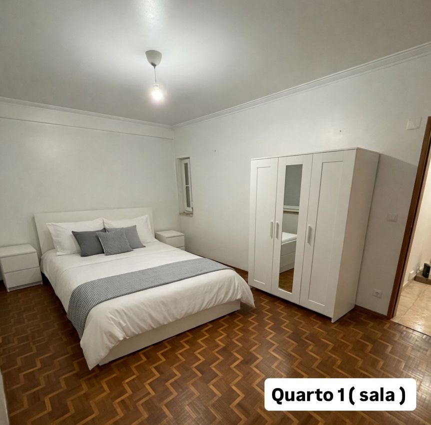 出租房间在Praceta das Avencas, 11