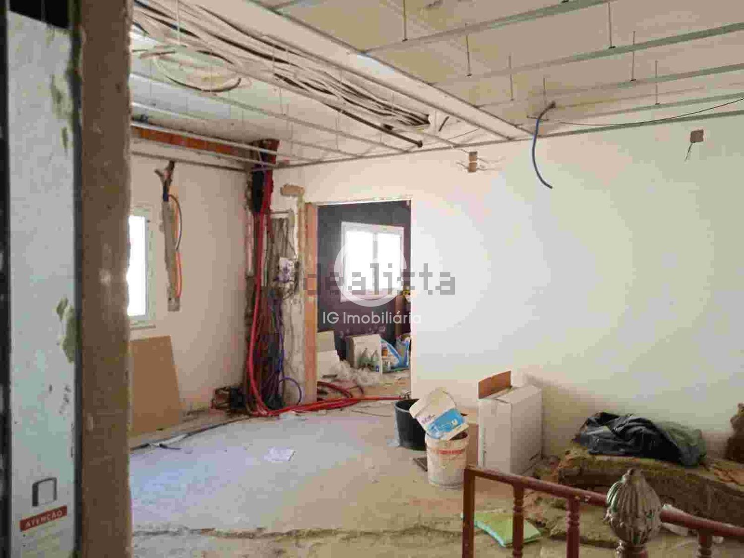 小楼房或独栋别墅出售在Centro - 照片