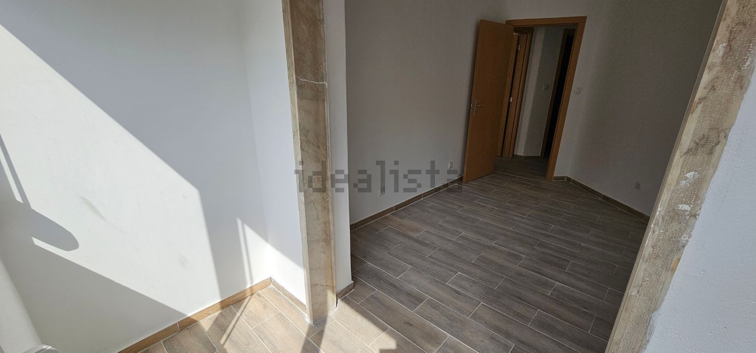 出租公寓 t2在Rua General Justiniano Padrel, 14 - 照片