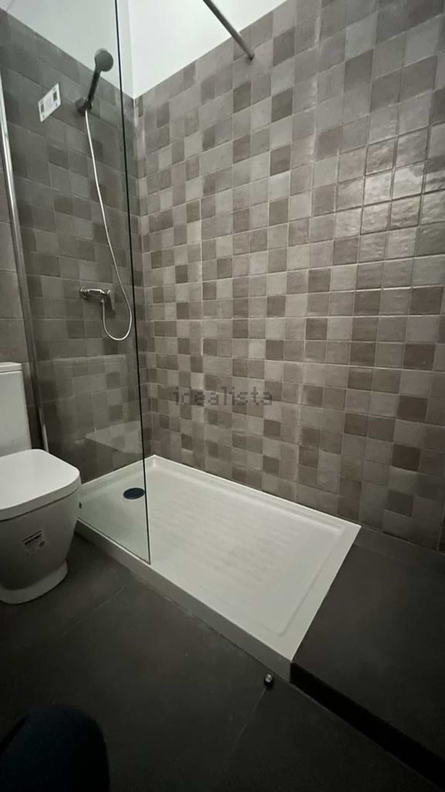 出租t0（单人公寓）在Rua Dom Nuno Álvares Pereira, 8 - 卫生间