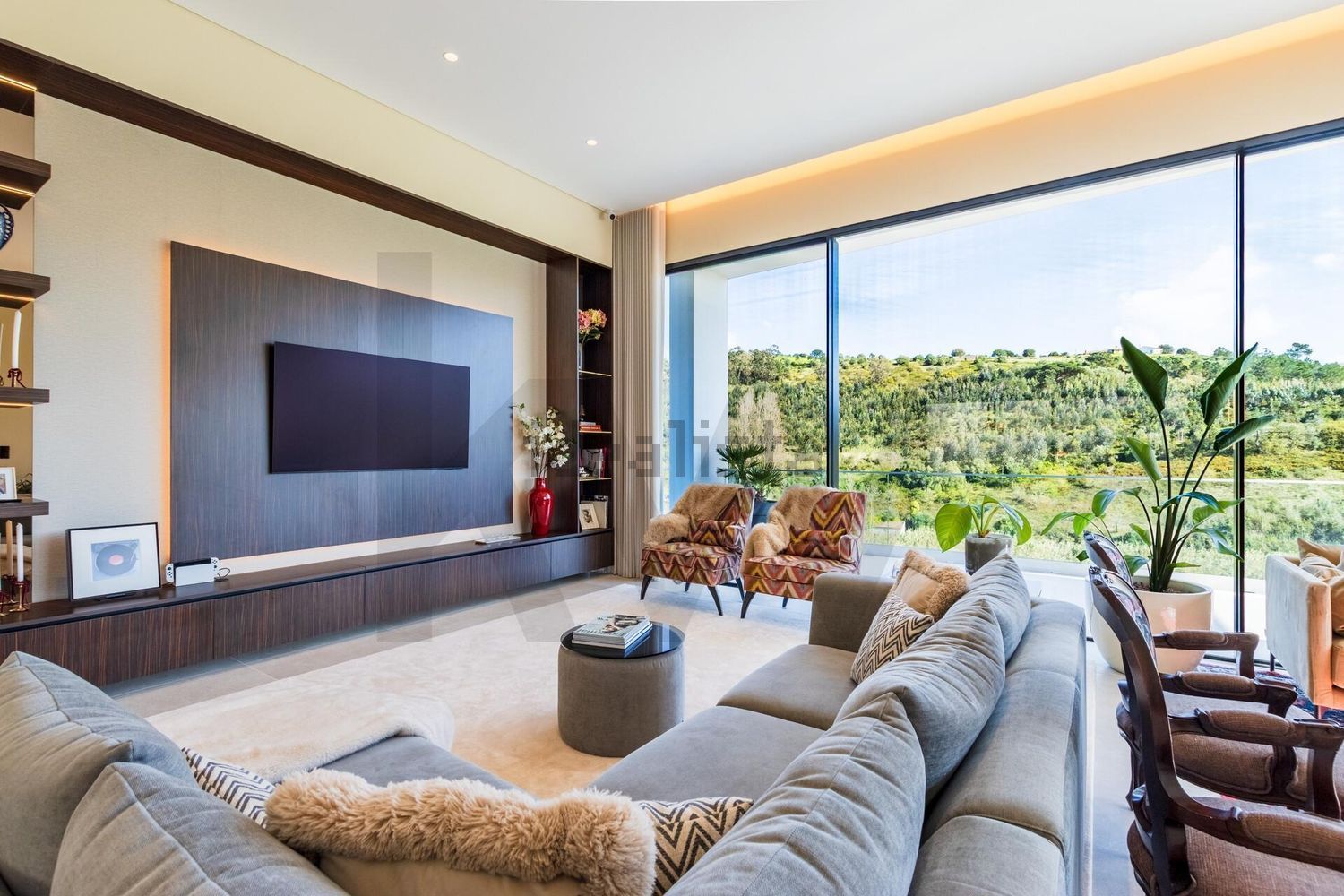 小楼房或独栋别墅出售在Rua das Lombas - 客厅