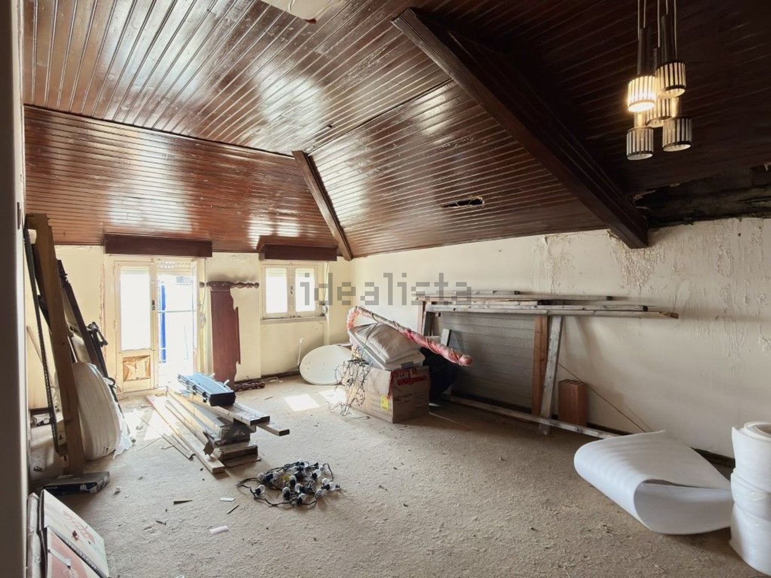 小楼房或独栋别墅出售在Rua Bernardo Martins - 照片