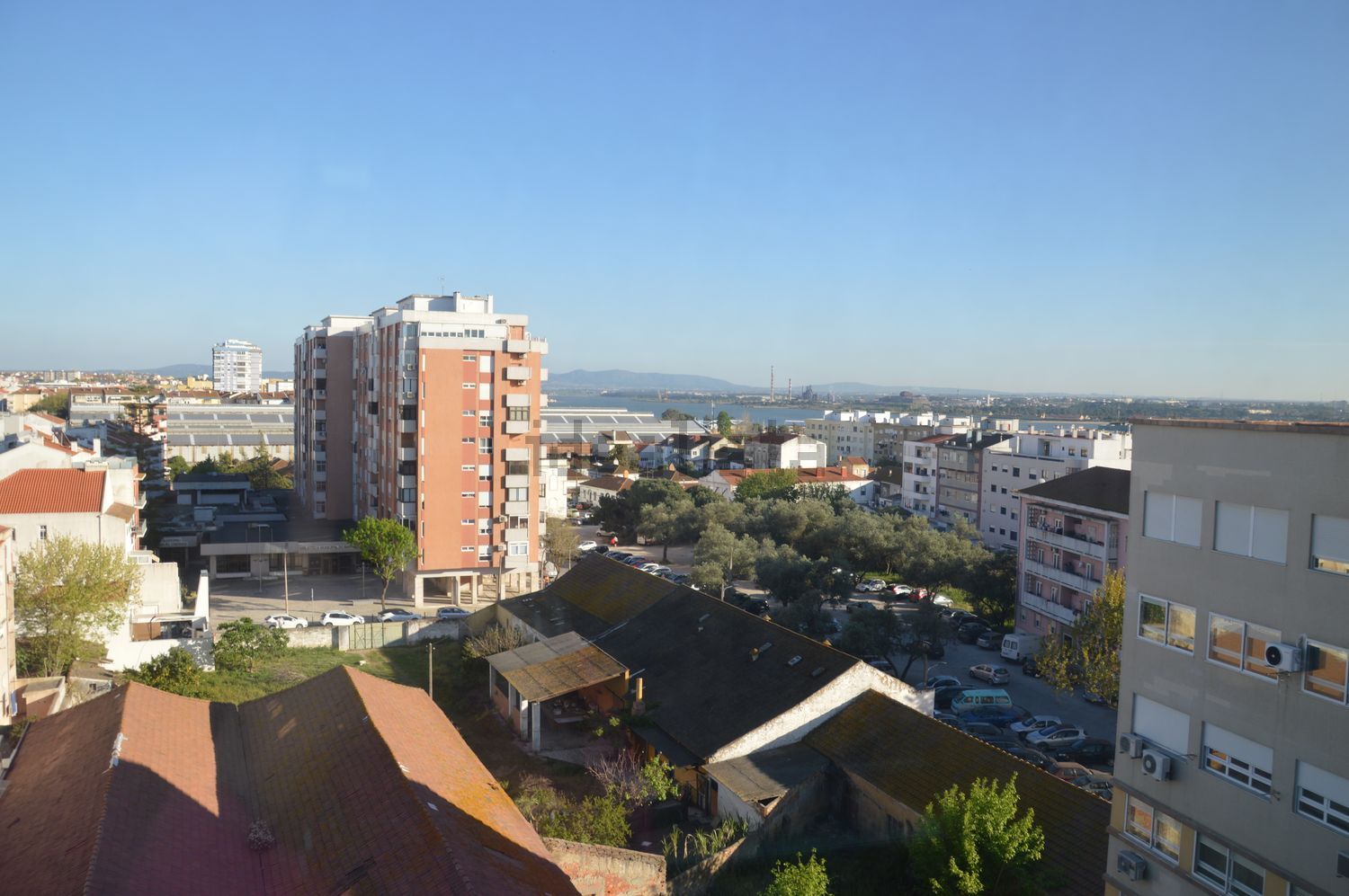 公寓 t4出售在Avenida Alfredo da Silva - 视线