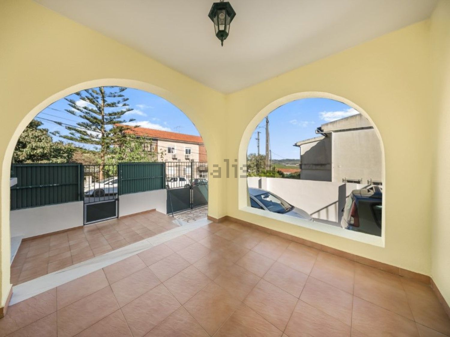 小楼房或独栋别墅出售在Rua da Liberdade - 阳台