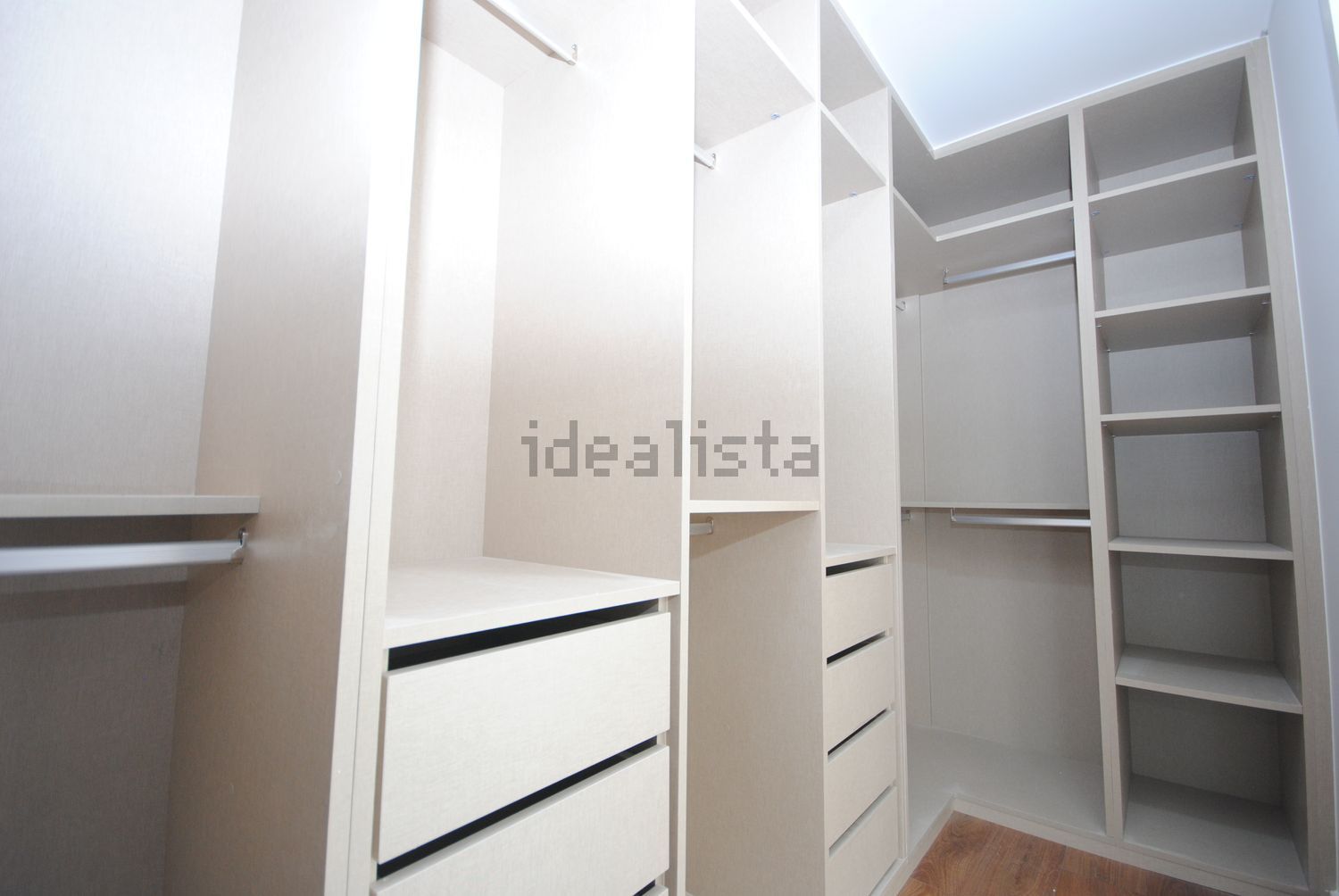 双拼别墅出售在Rua das Flores - 试衣间