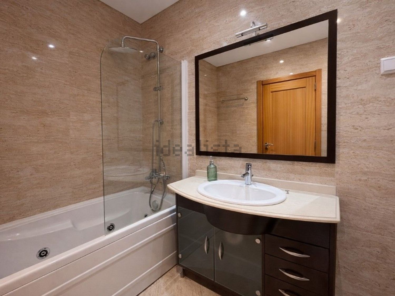 公寓 t2出售在Avenida Canto e Castro - 卫生间