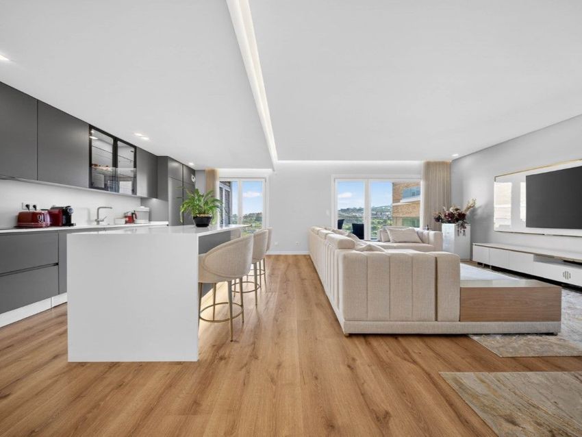 公寓 t4出售在Avenida Descobertas