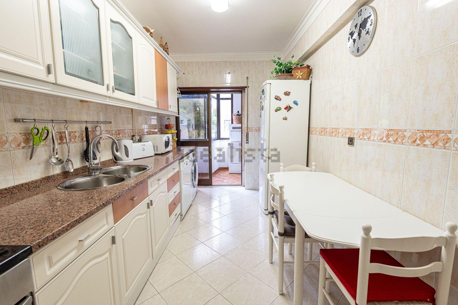 公寓 t2出售在Rua Arnaldo Fernandes de Almeida, 3 - 厨房