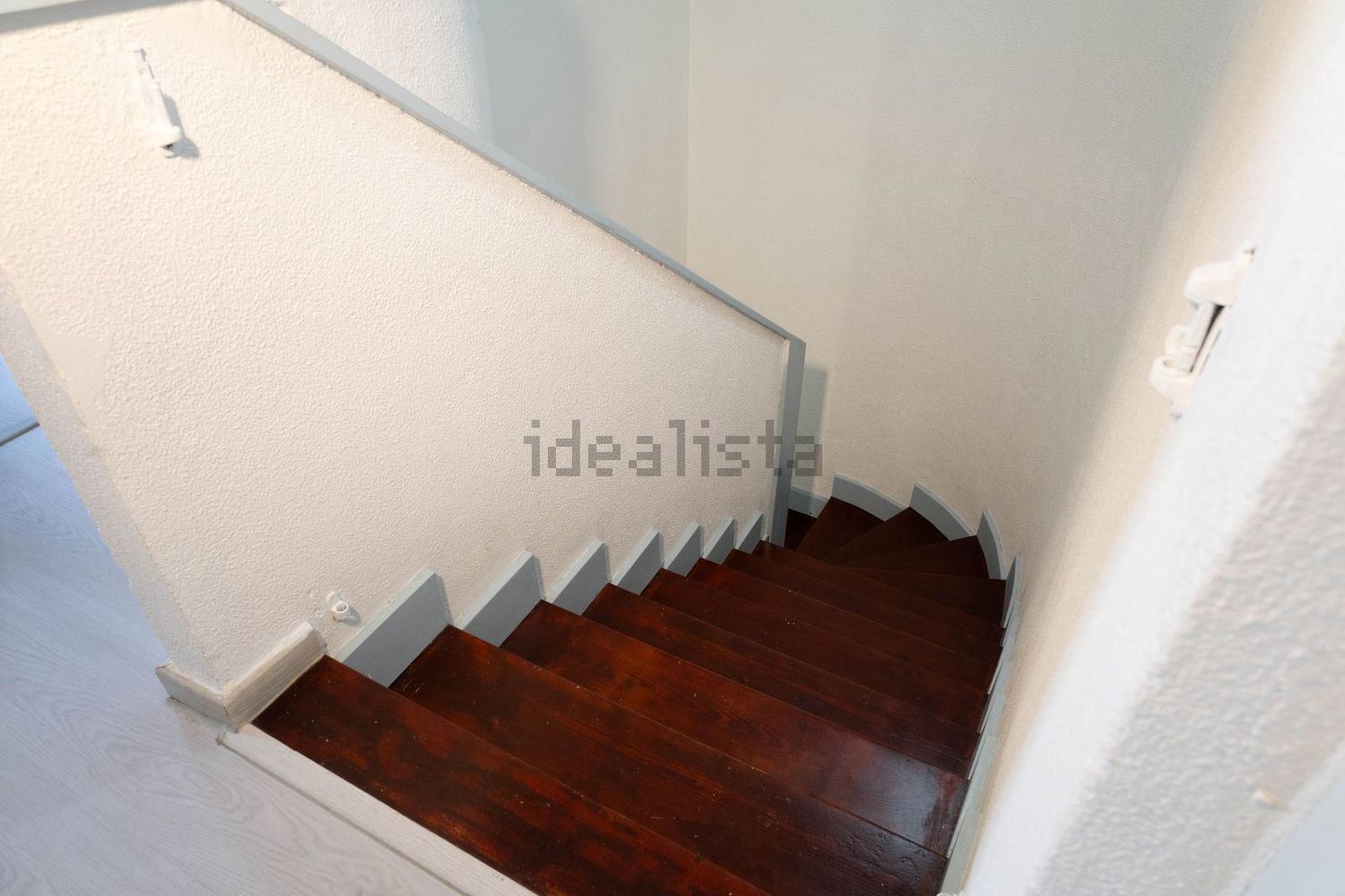 出租复式公寓在Marvila - 详情