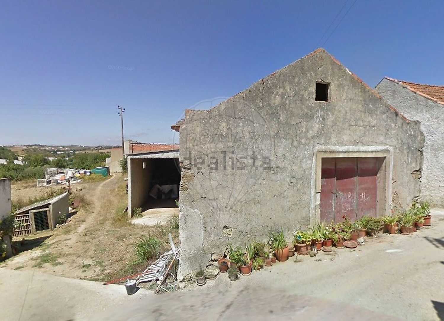 小楼房或独栋别墅出售在Rua dos Campos Lameiros - 外立面