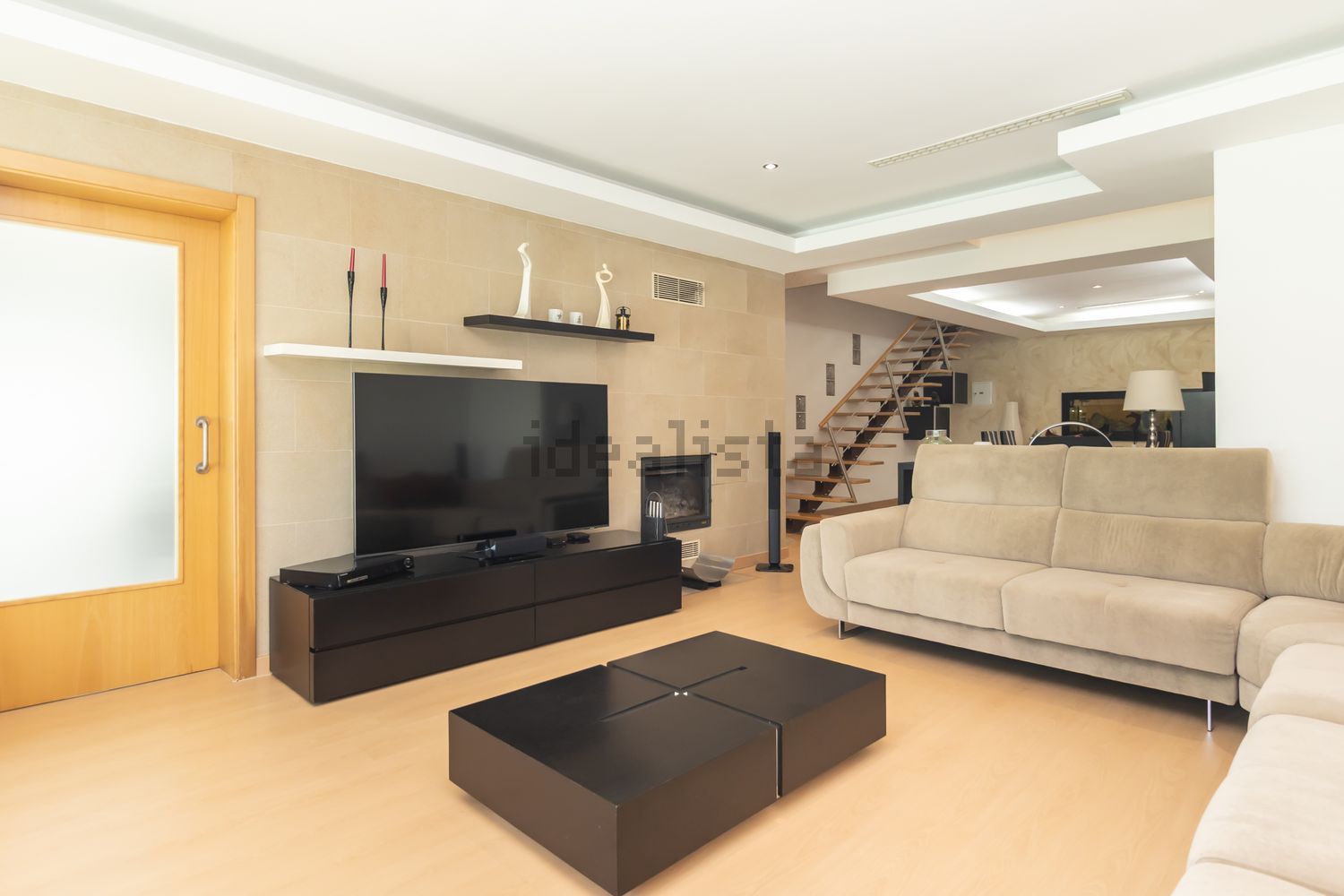 小楼房或独栋别墅出售在Rua Jorge Brum do Canto - 客厅