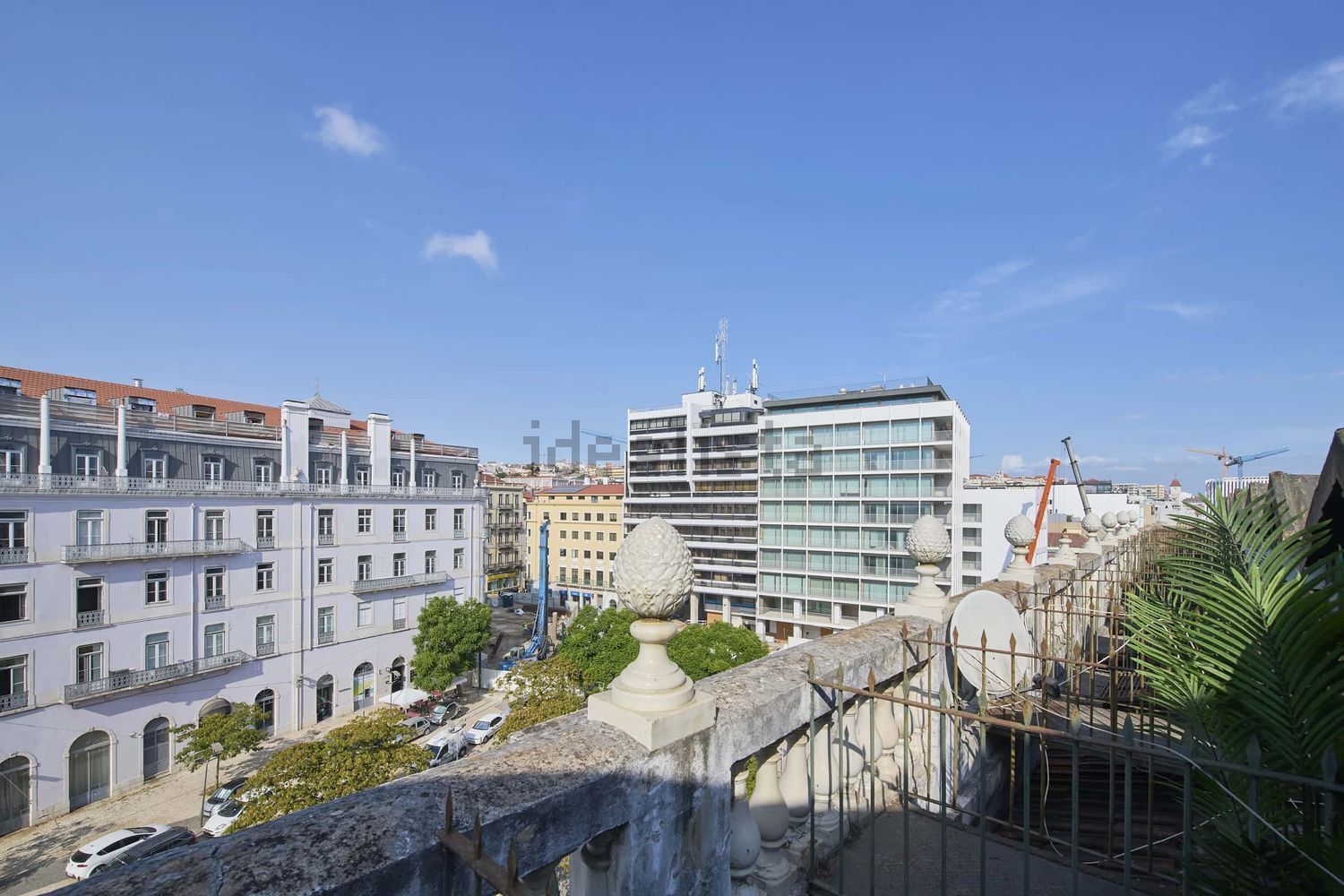 出租房间在Largo Vitorino Damásio, 2 - 视线