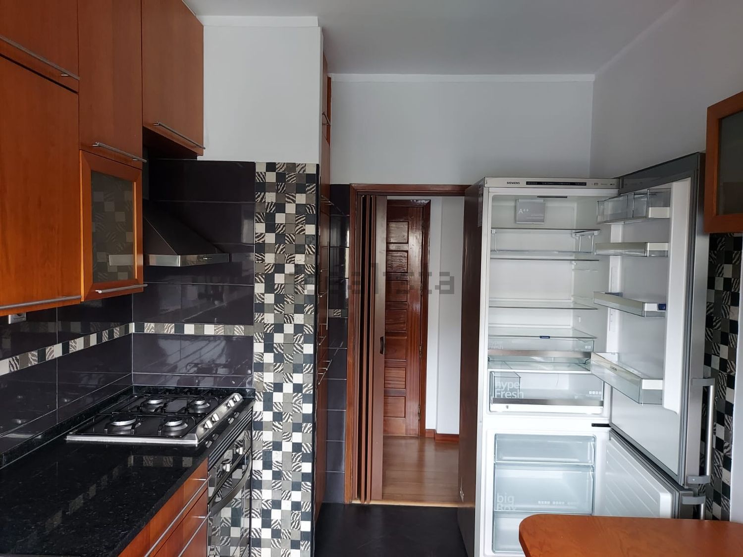 出租公寓 t2在Praça Infante Dom Duarte, 5 - 厨房