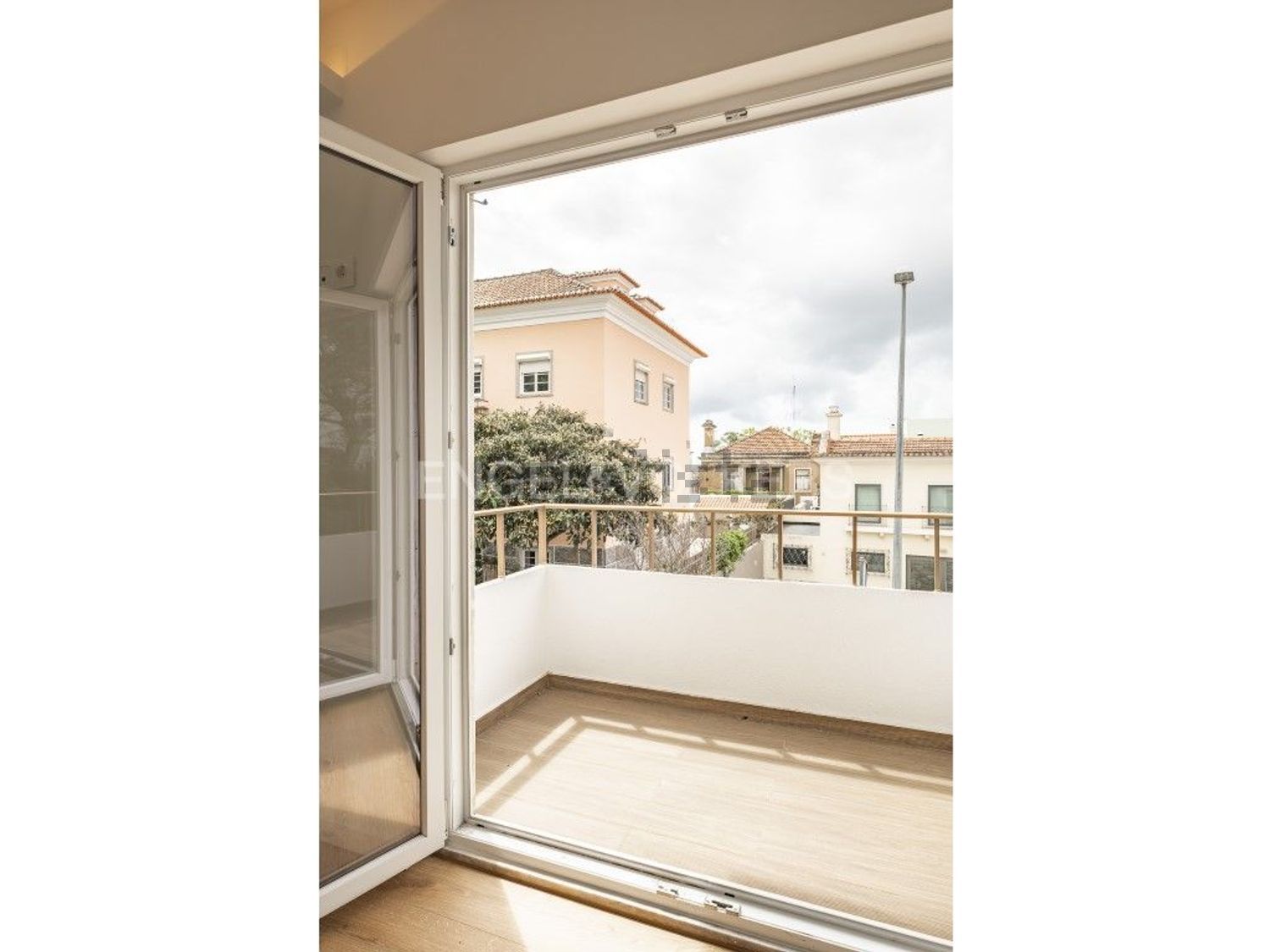 公寓 t2出售在Centro - Santo Amaro - 阳台