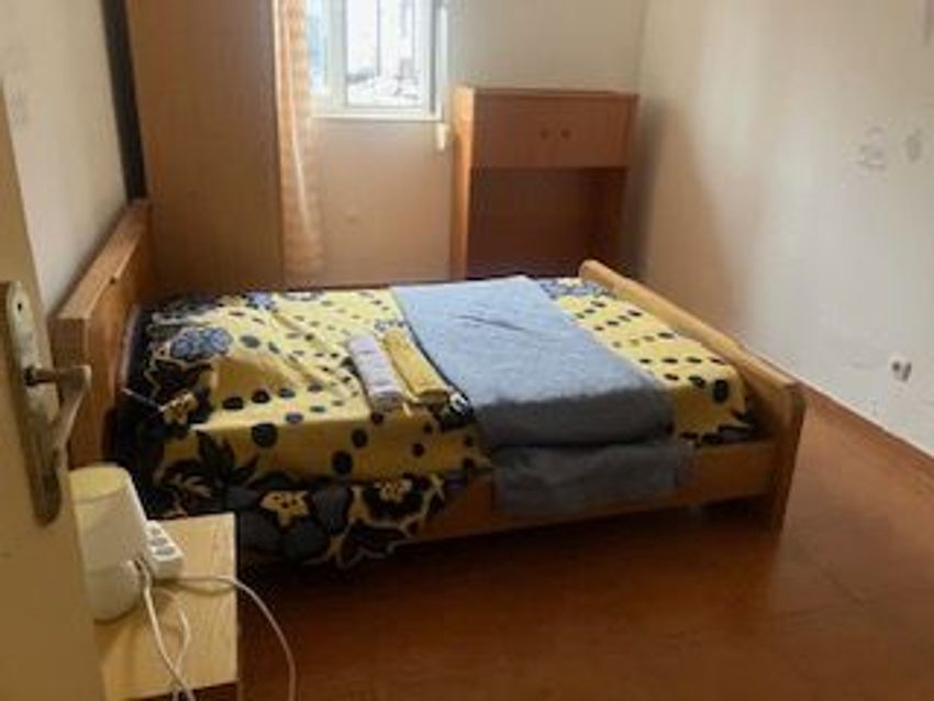 出租房间在Avenida Doutor José Pontes, 7