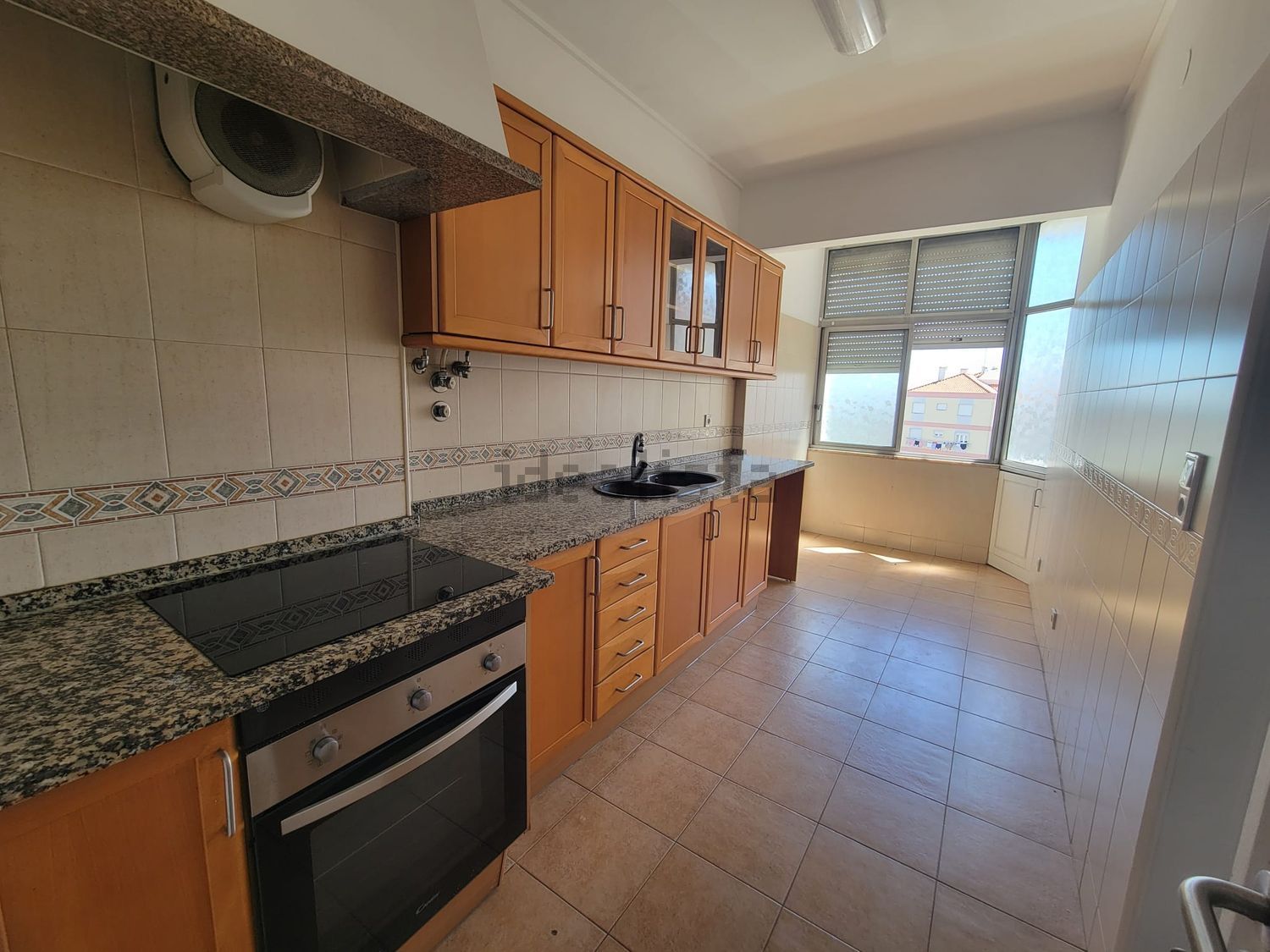 出租公寓 t2在Rua Cidade de Aveiro - 厨房