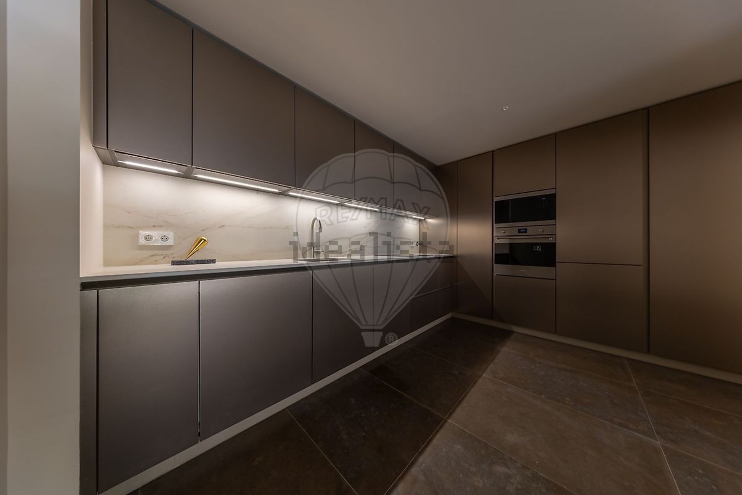 公寓 t1出售在Rua Rodrigues Sampaio - 厨房