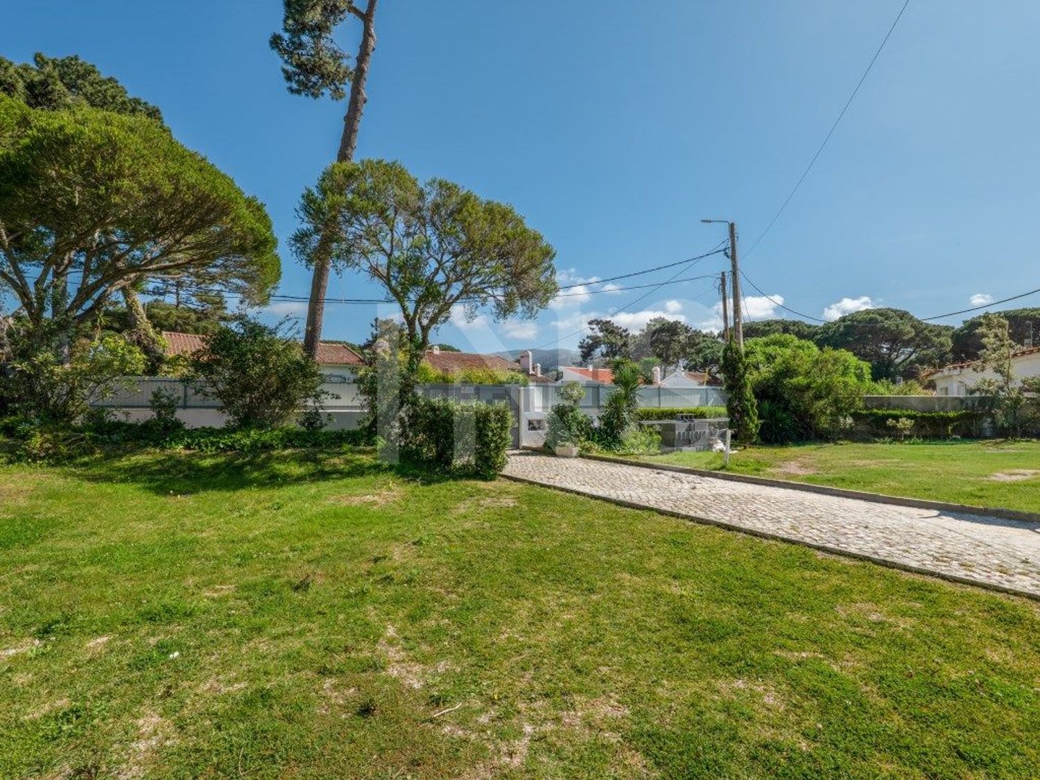 小楼房或独栋别墅出售在Rua 28 de Setembro - 花园