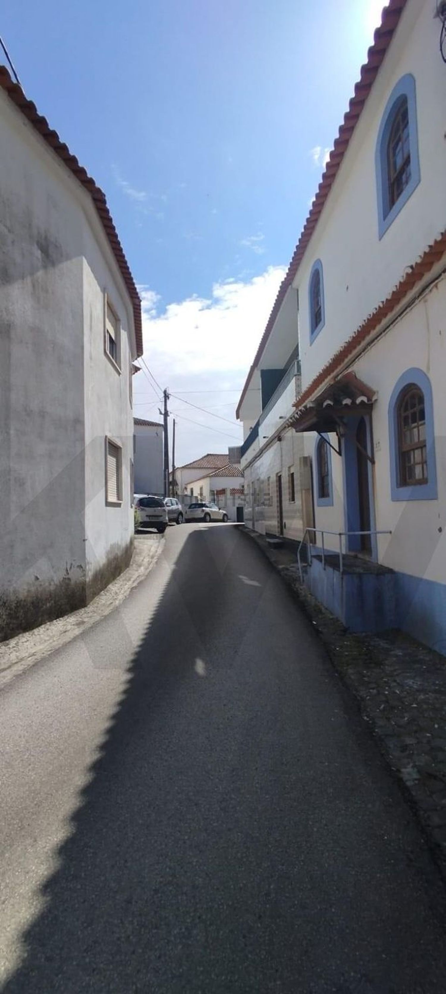 小楼房或独栋别墅出售在Rua Marita, 17 - 外立面