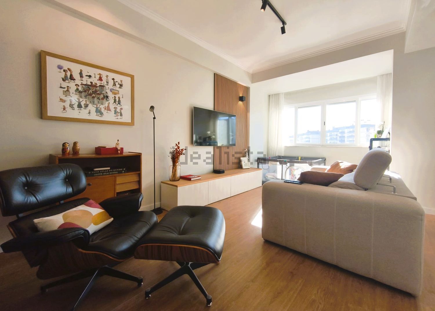 公寓 t2出售在Rua Almeida Garrett - 客厅