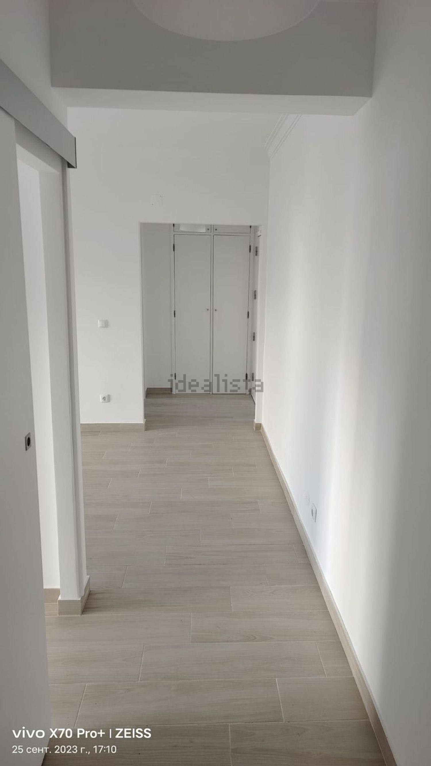 出租公寓 t1在Rua Francisco Vieira de Almeida s/n - 过道