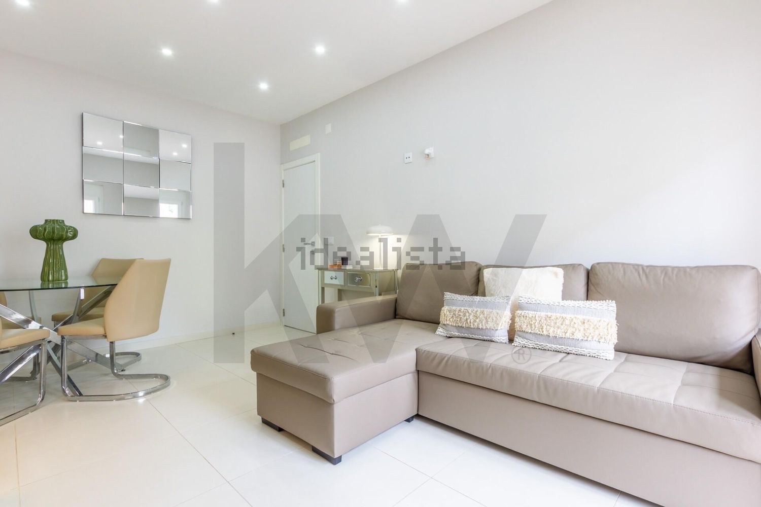 公寓 t3出售在Rua Dom Pedro de Almeida Portugal, 17 - 客厅