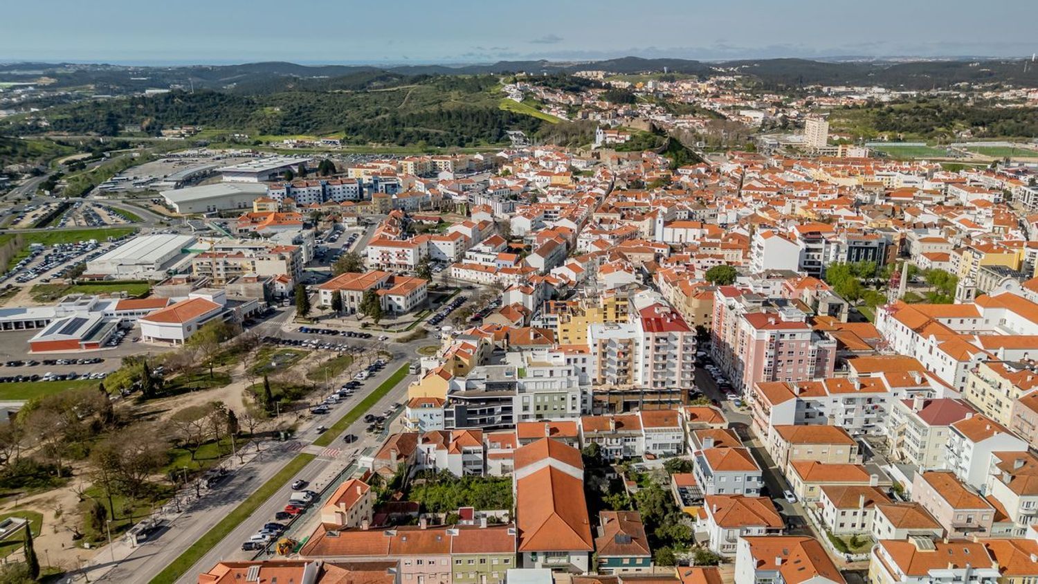 公寓 t4出售在Rua António Batalha Reis - 视线