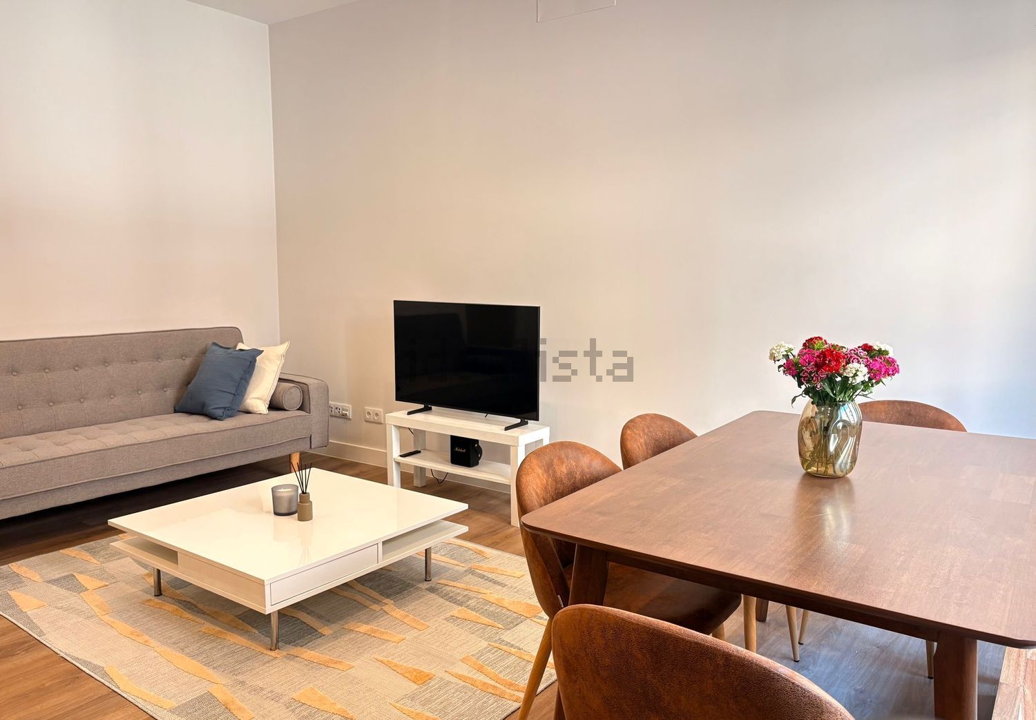 出租房间在Rua das Furnas, 17 - 客厅