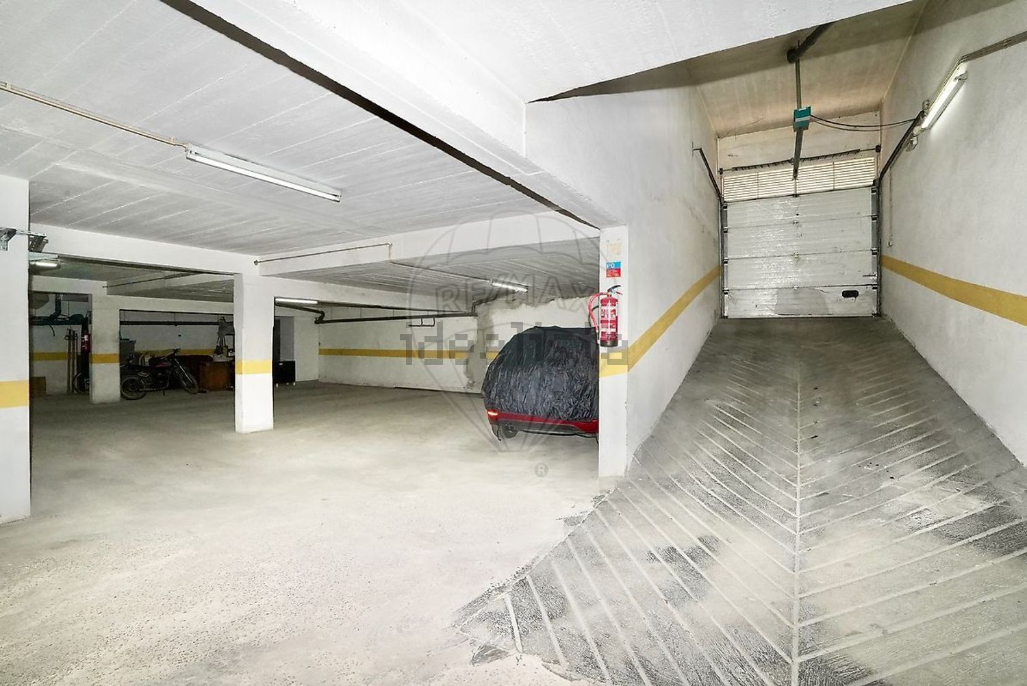 公寓 t3出售在Avenida Carlos Pinhão - 停车位