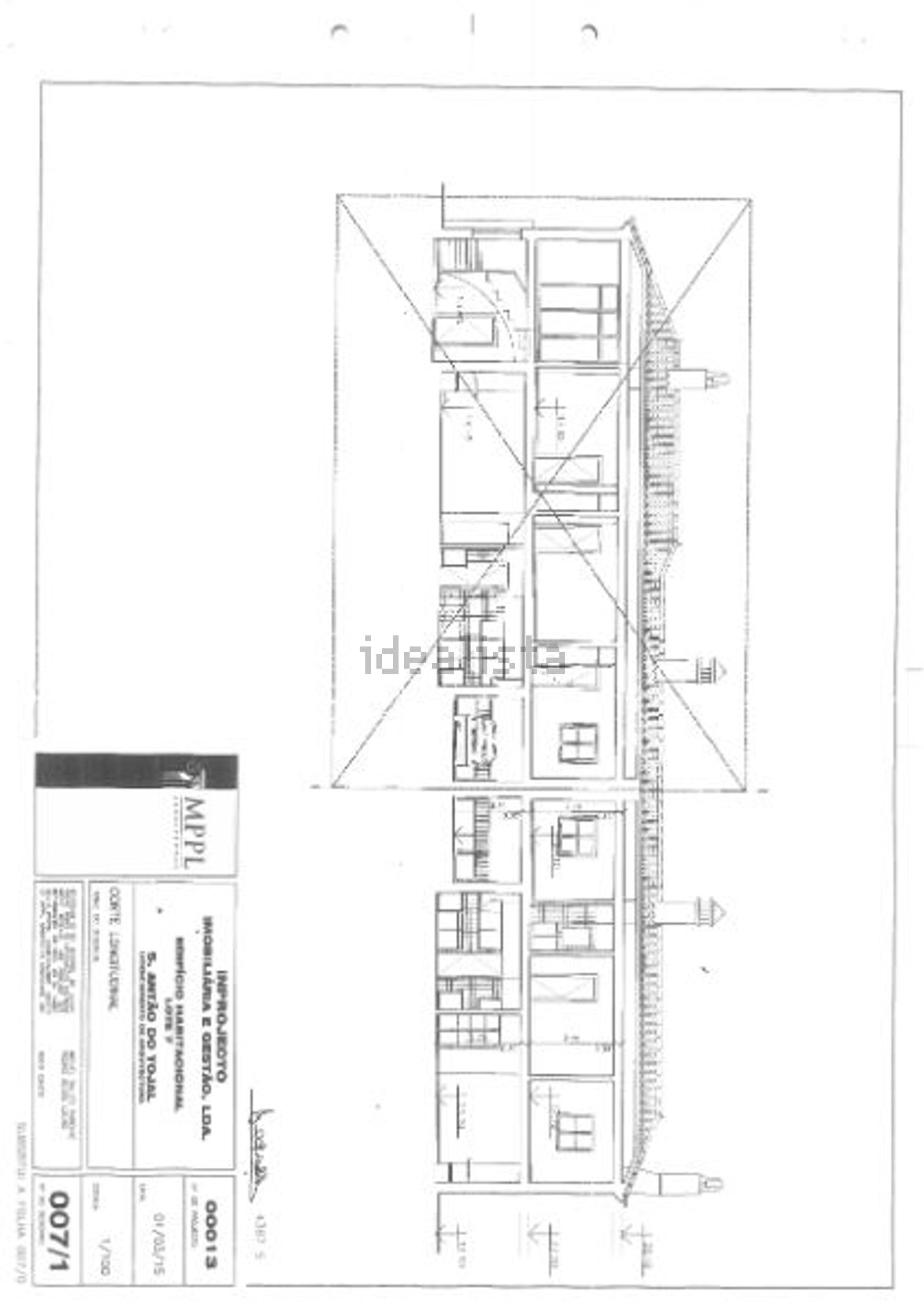 小楼房或独栋别墅出售在Praceta Santo António - 平面图