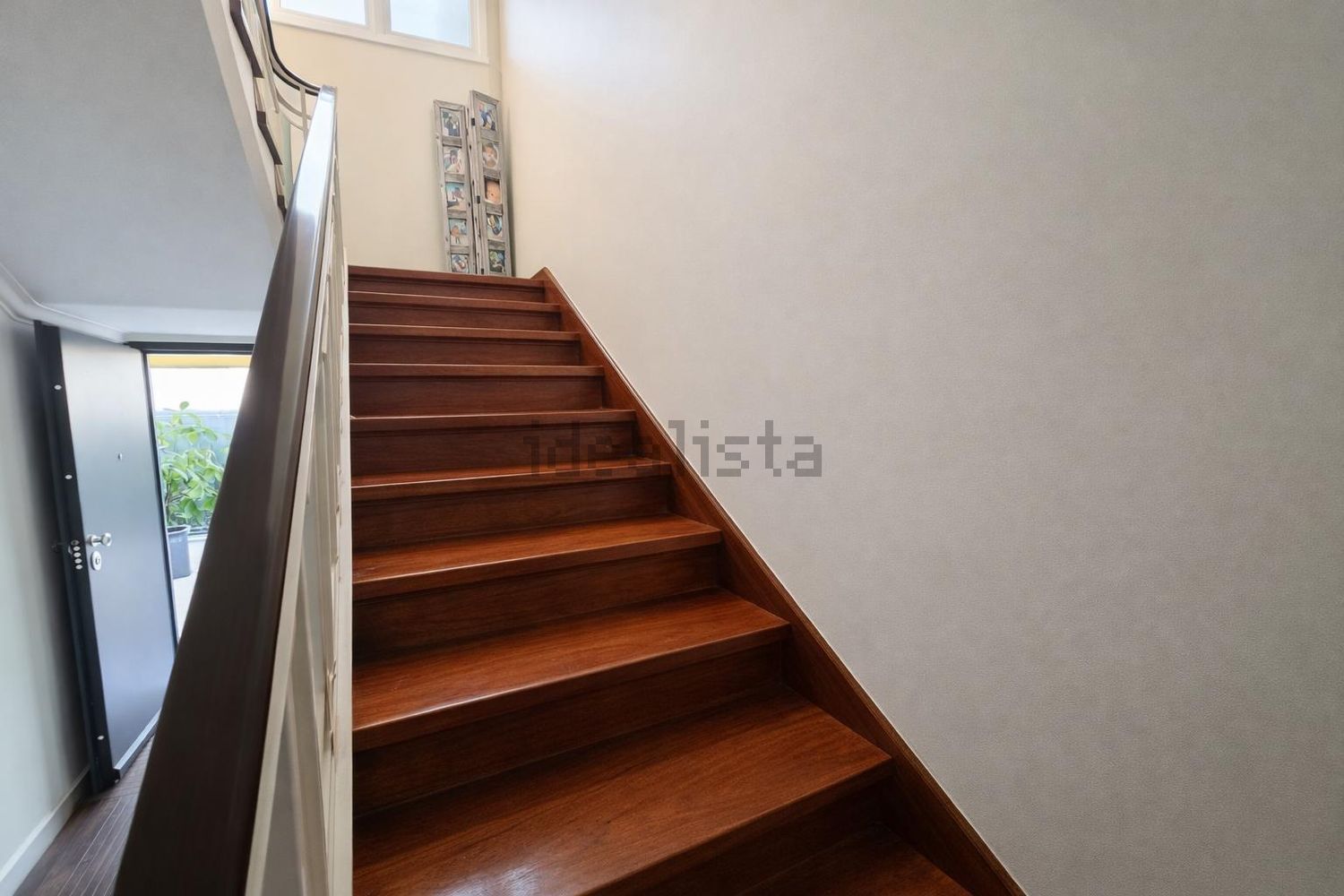 小楼房或独栋别墅出售在Estrada Nacional 10 - 详情