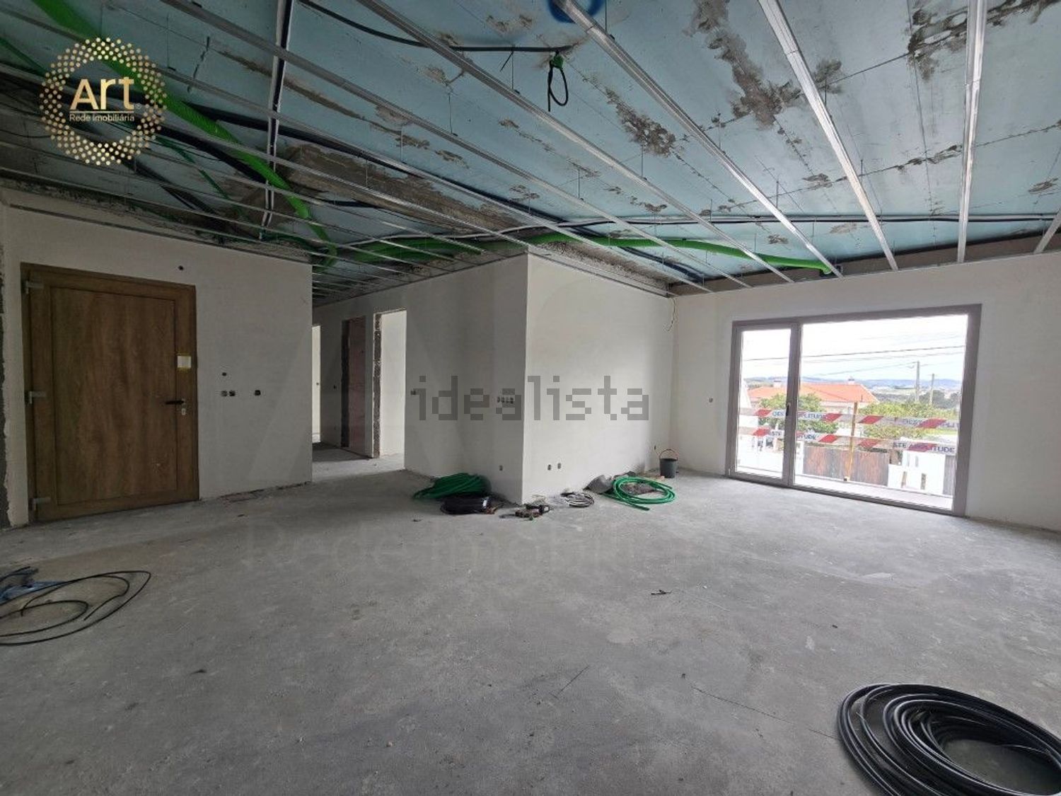 小楼房或独栋别墅出售在Avenida Principal - 客厅