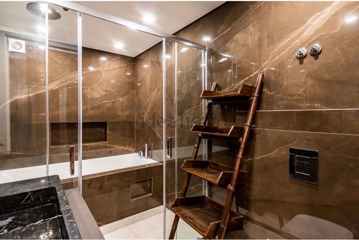 出租房间在Rua Cidade de Estremoz, 299 - 卫生间