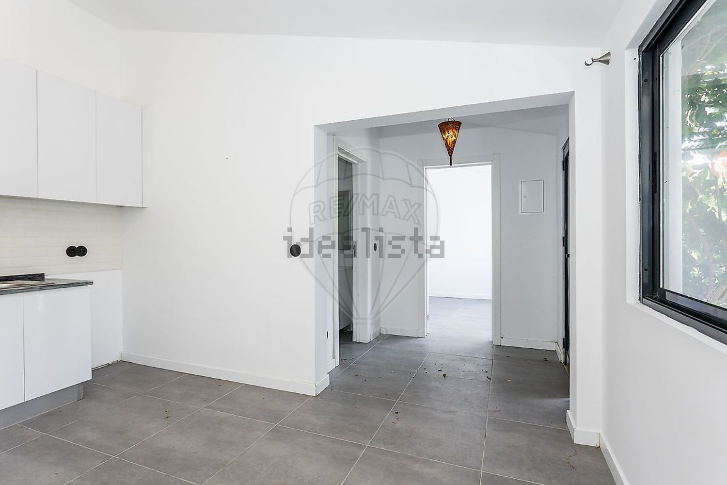 小楼房或独栋别墅出售在Rua Central - 照片