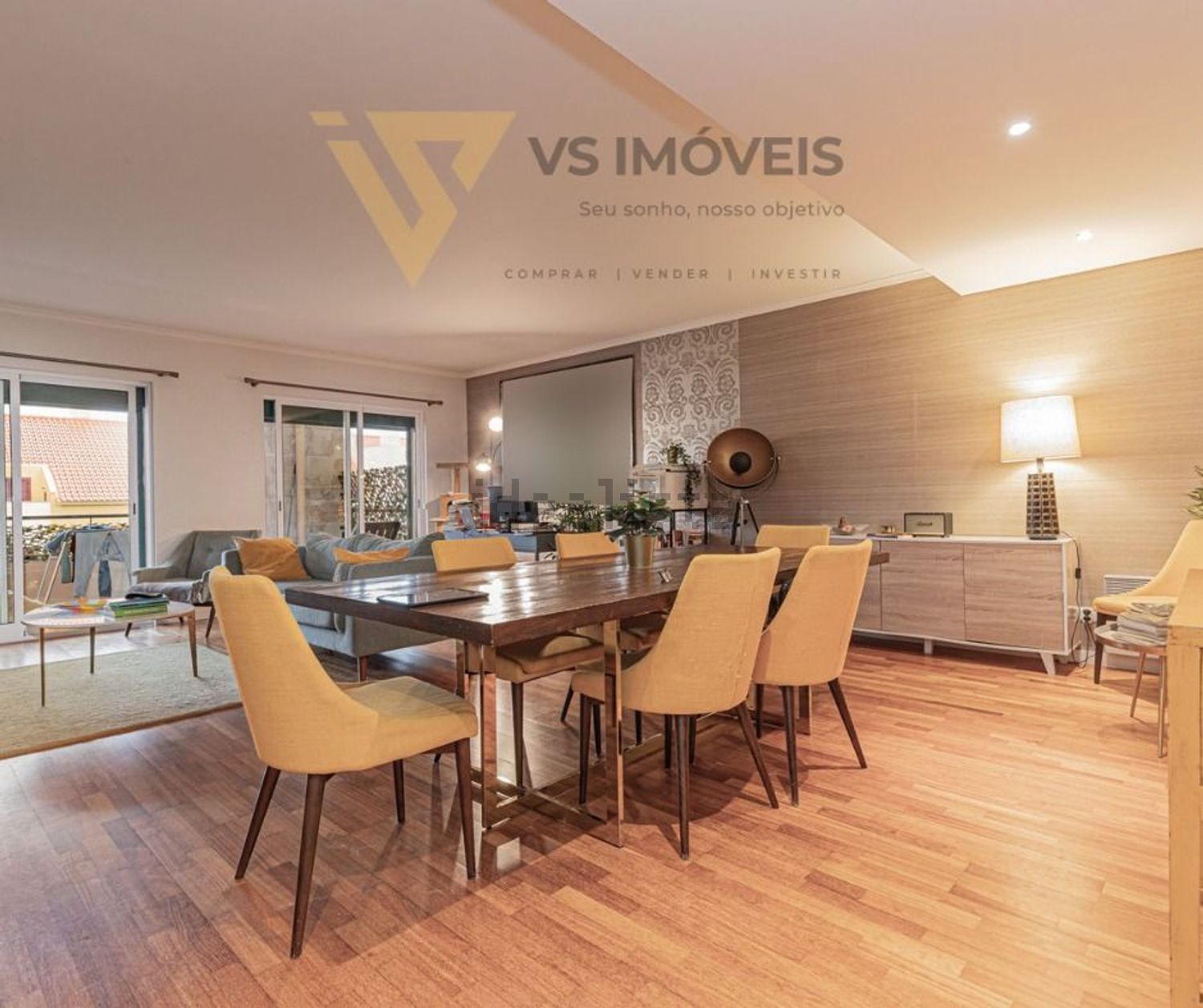 出租公寓 t2在Rua dos Faisões - 客厅