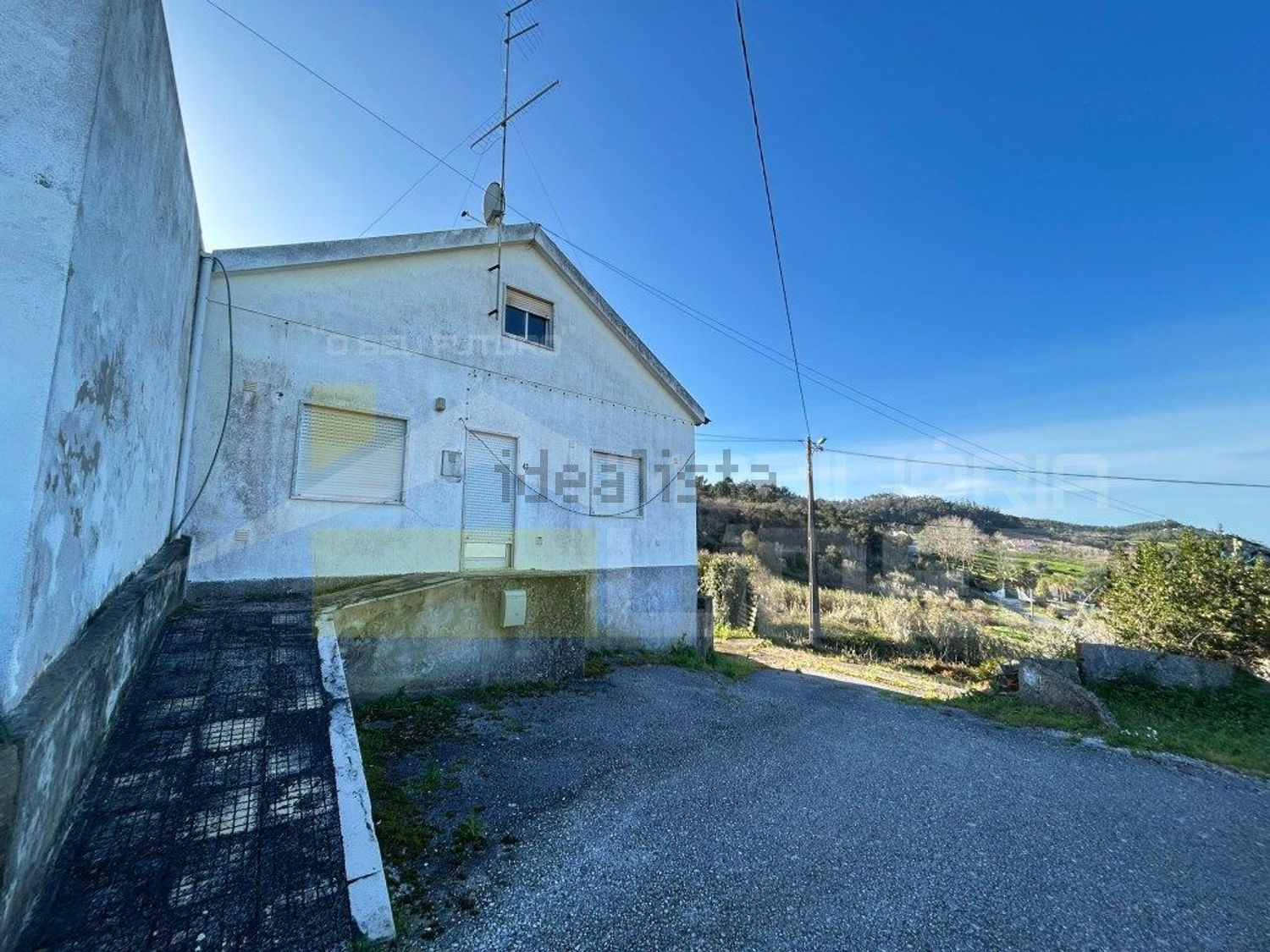 小楼房或独栋别墅出售在Barreiralva - Póvoa de Cima - 外立面