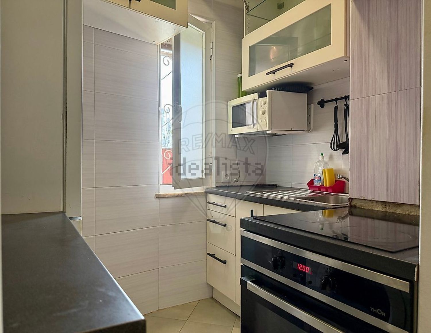 公寓 t2出售在Rua Cidade de João Belo - 厨房