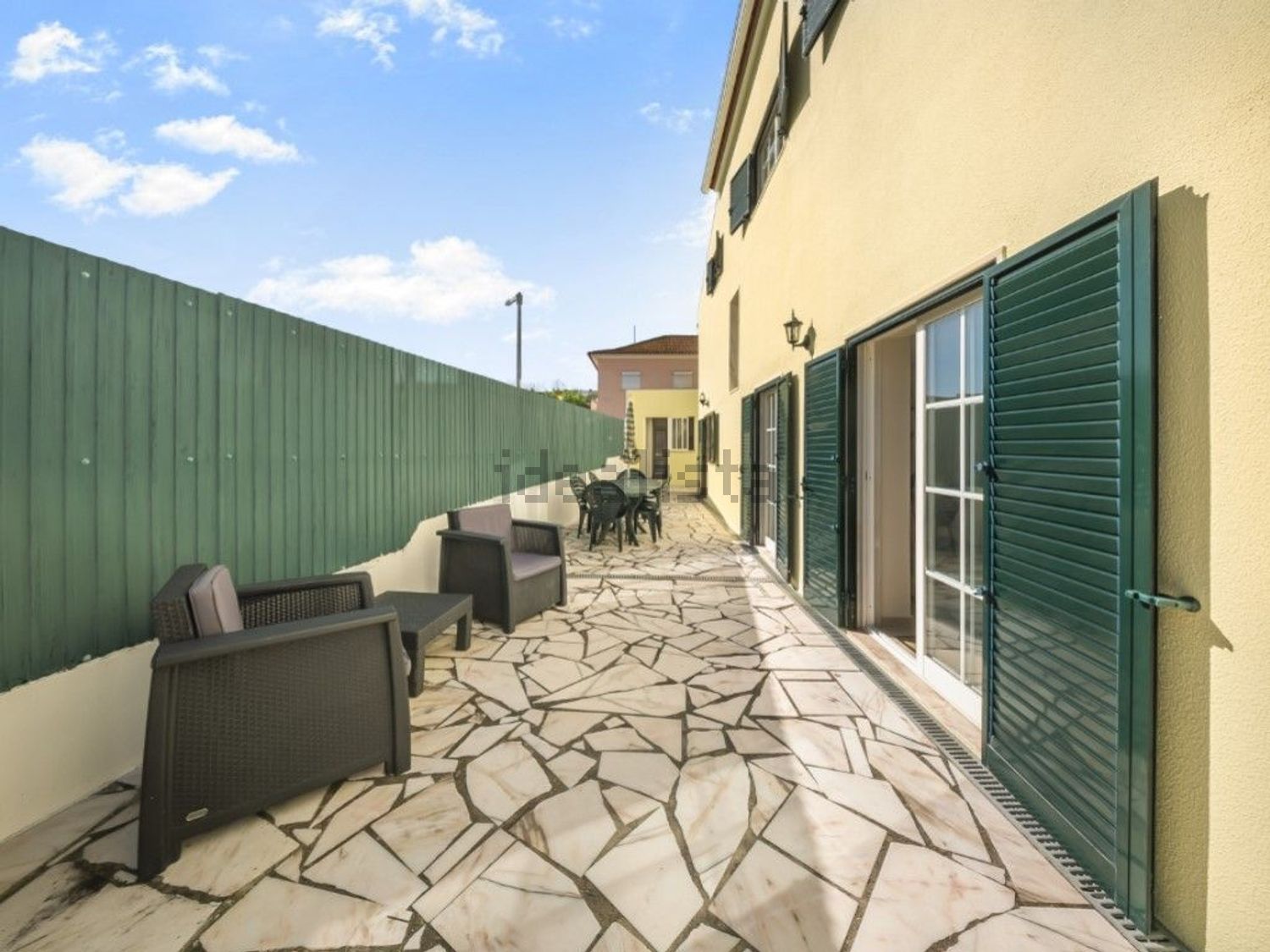 小楼房或独栋别墅出售在Rua da Liberdade - 阳台