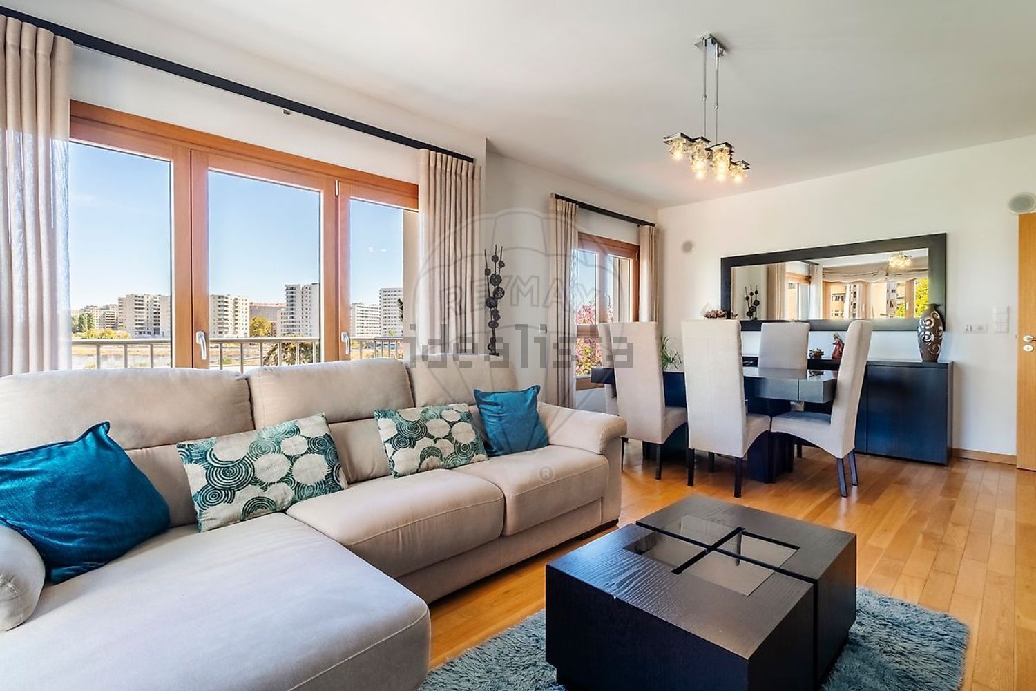 出租公寓 t2在Estrada São Bartolomeu - 客厅