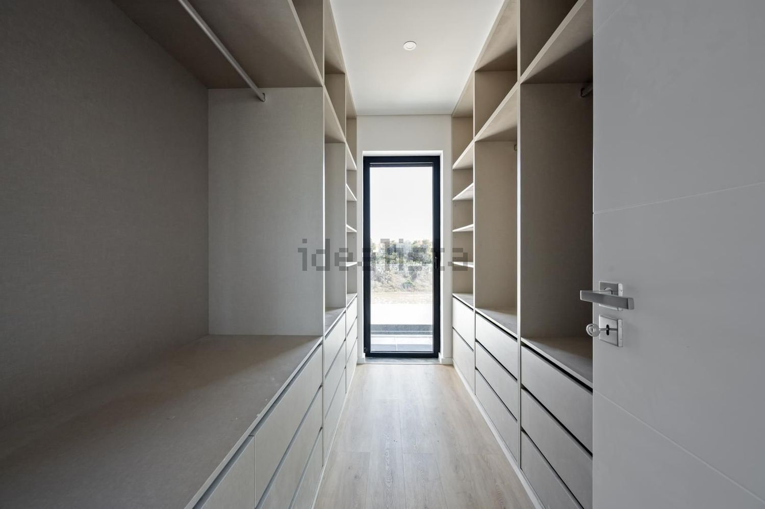 联排别墅出售在Rua do Pinhal - 试衣间