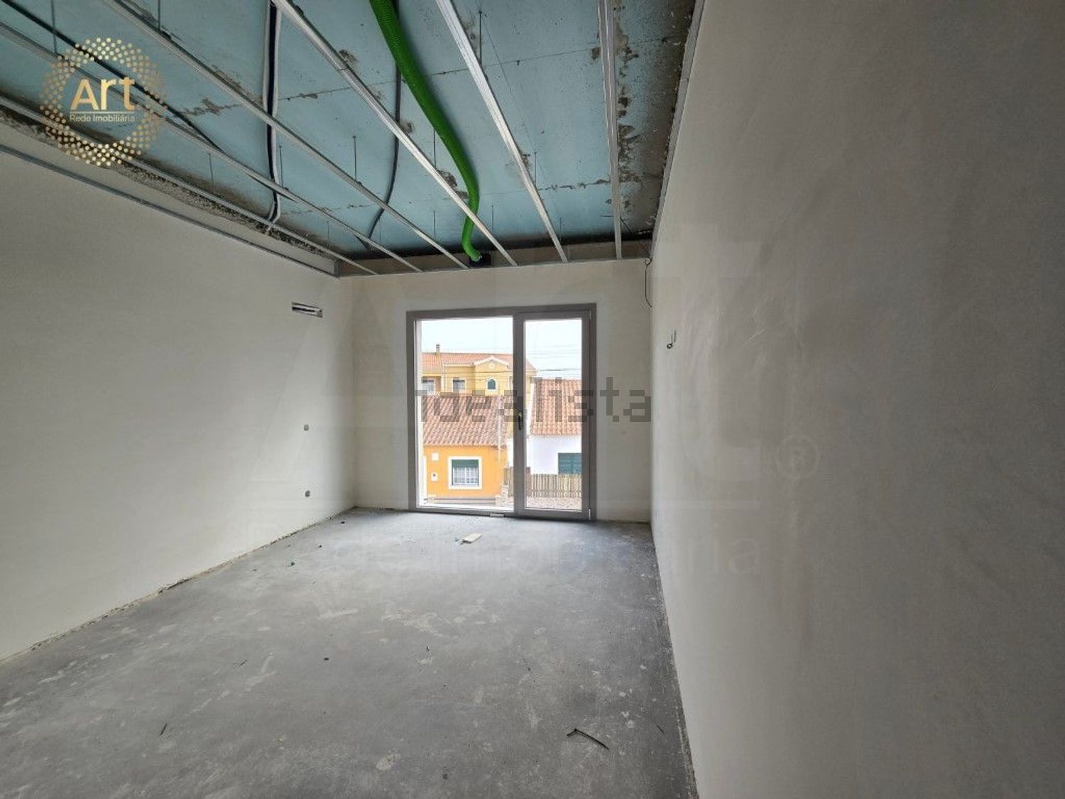 小楼房或独栋别墅出售在Avenida Principal - 卧室