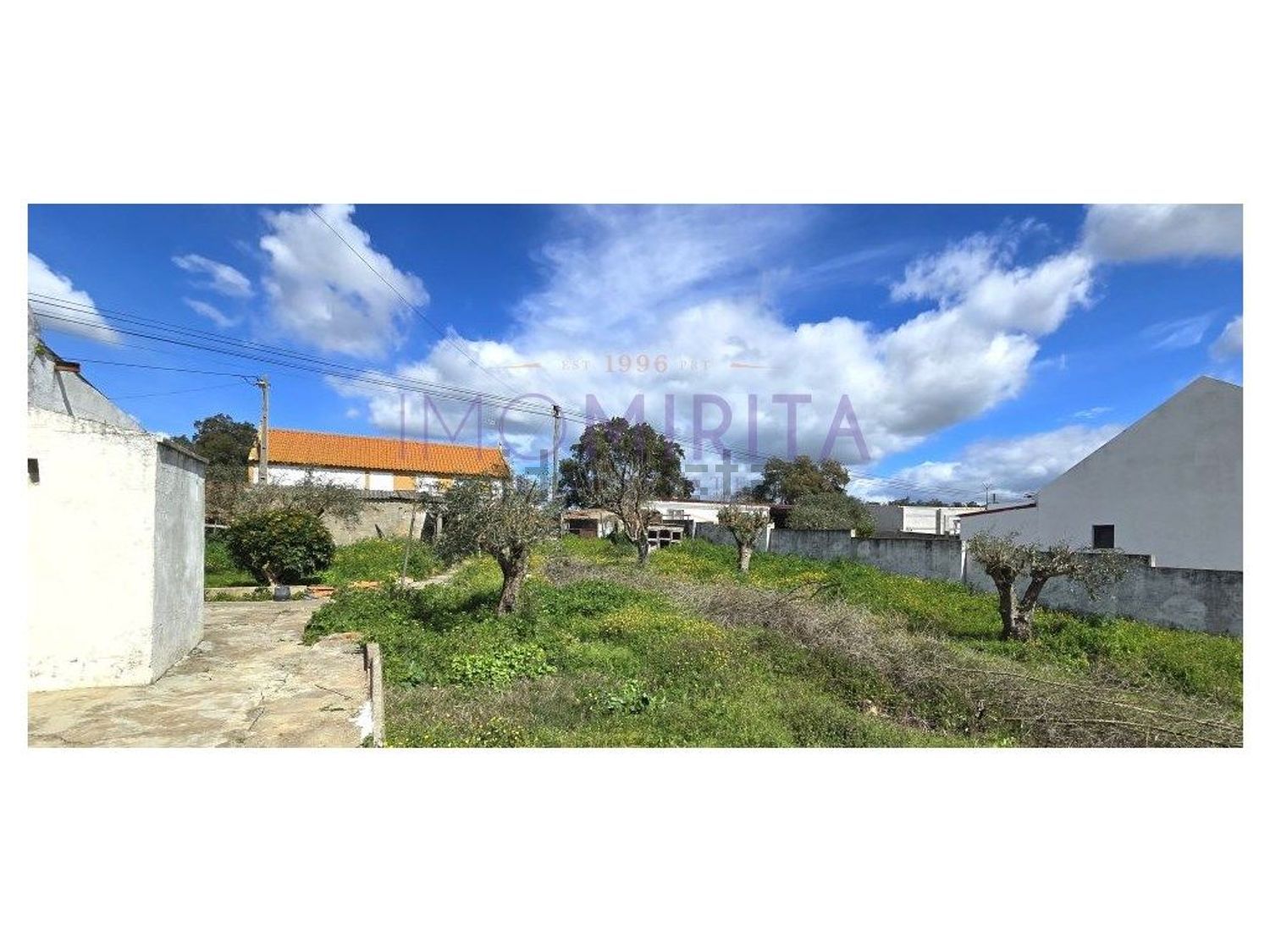 小楼房或独栋别墅出售在Rua do Chafariz - 照片