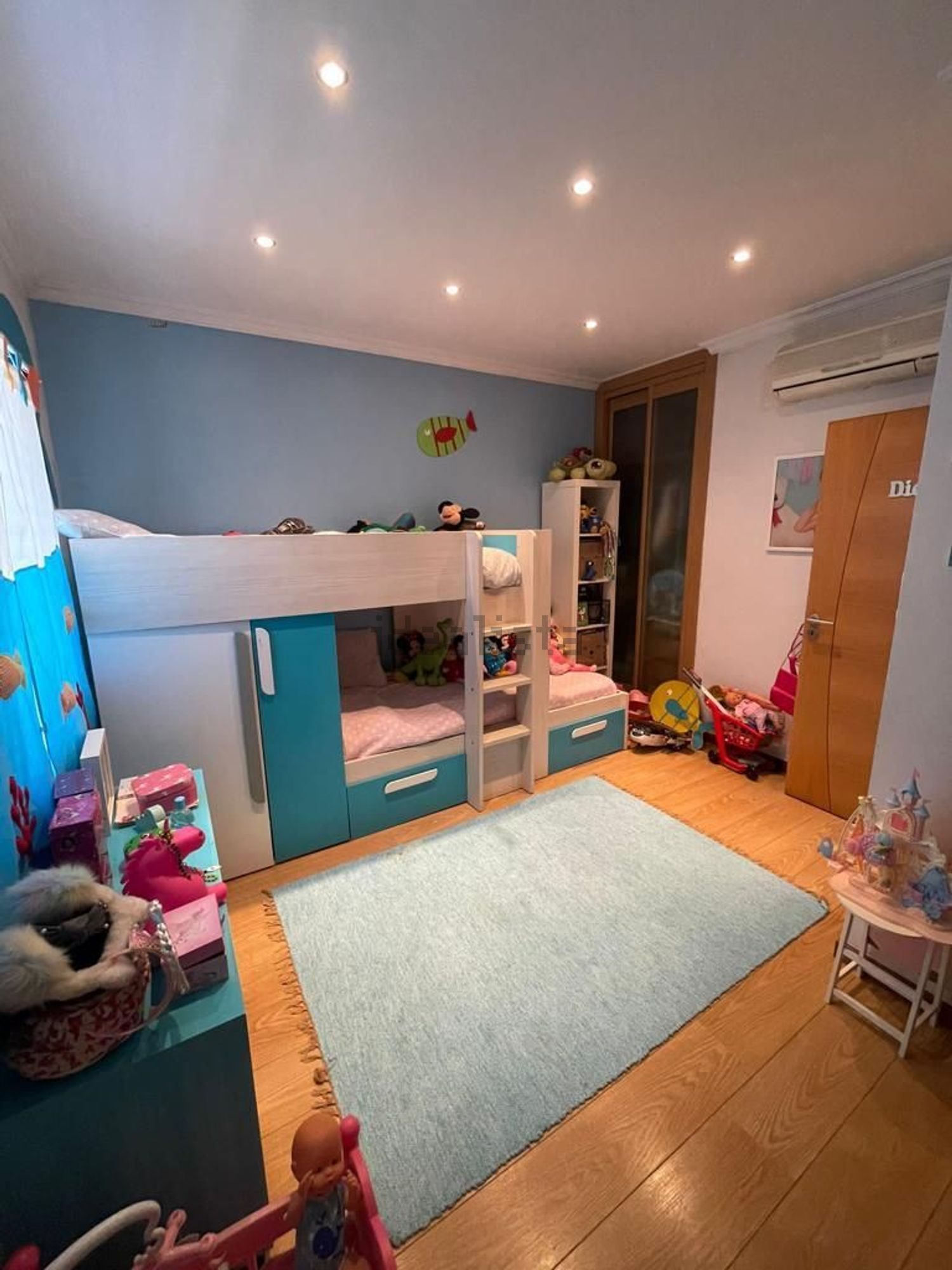 小楼房或独栋别墅出售在Porto Salvo - 卧室