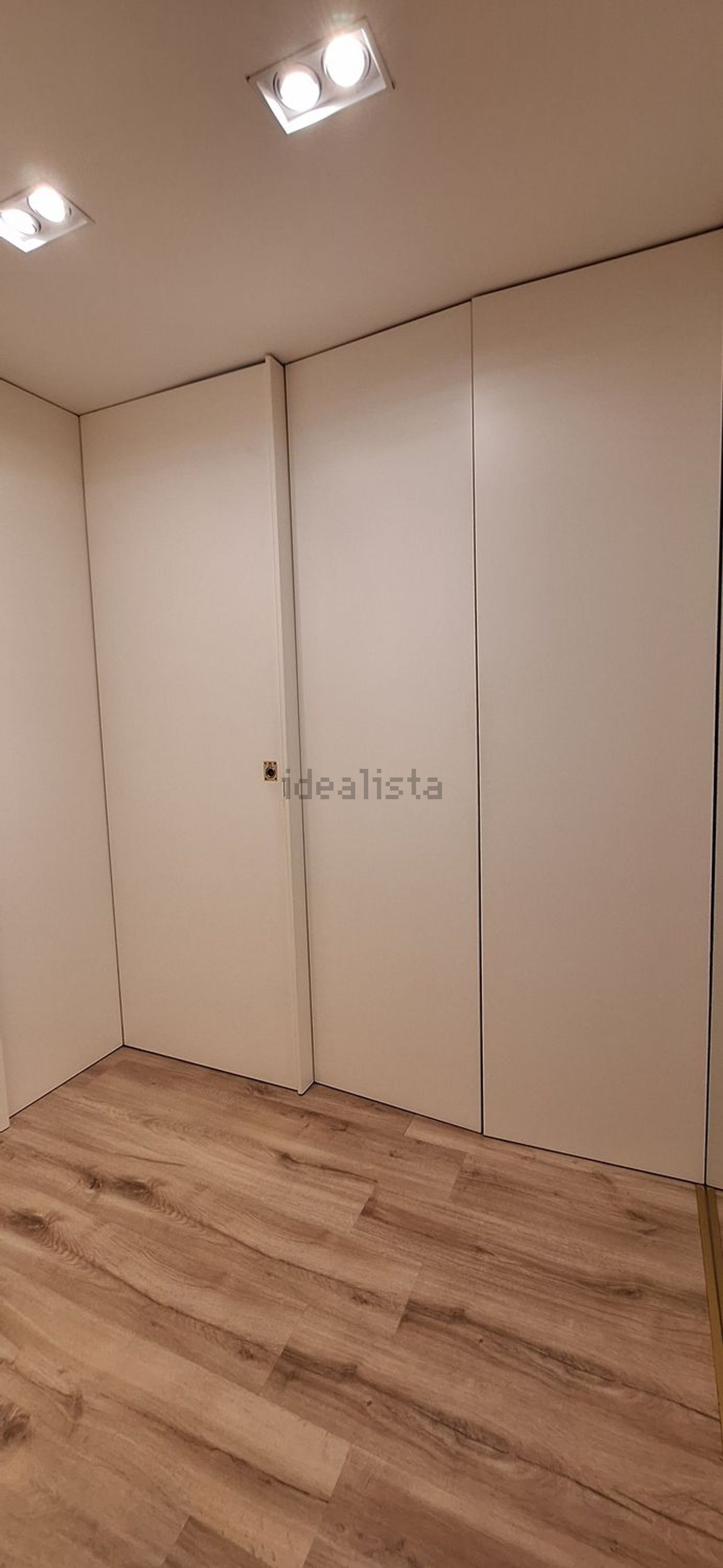 公寓 t3出售在Rua Manuela Porto, 5 - 试衣间