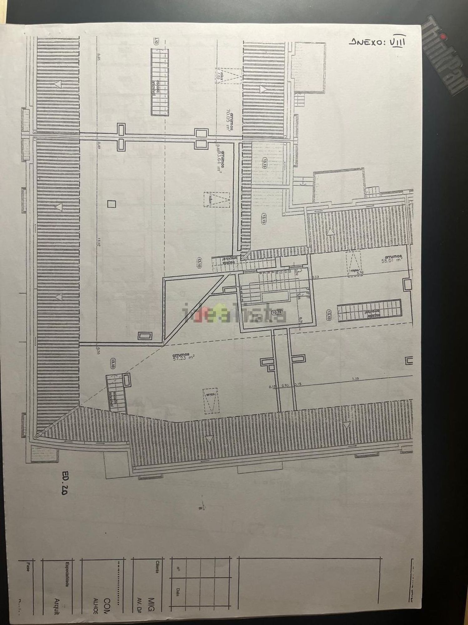 复式公寓出售在Rua Alves Roçadas - 平面图