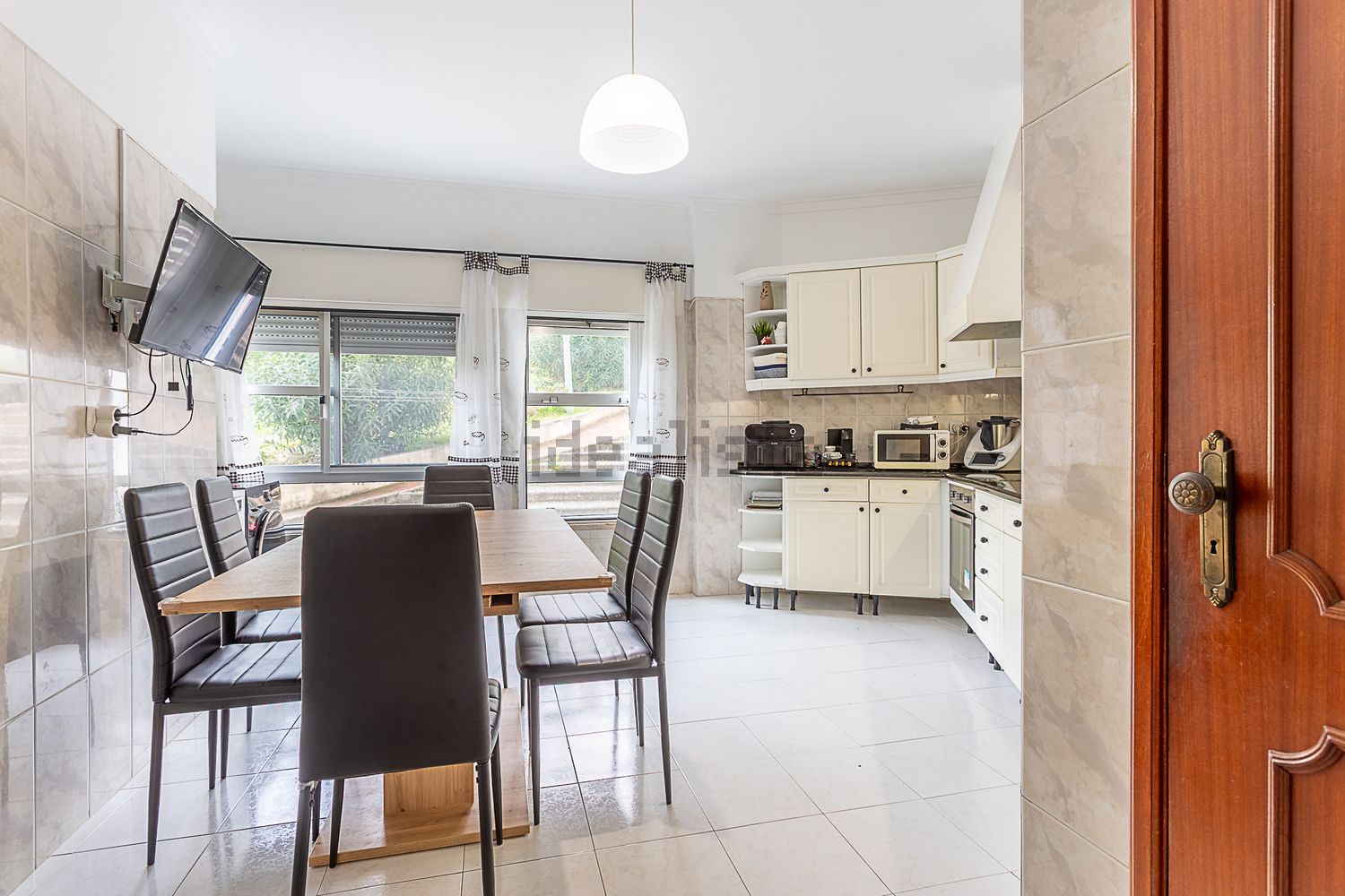 出租公寓 t2在Praça Arquimedes Silva Santos - 厨房